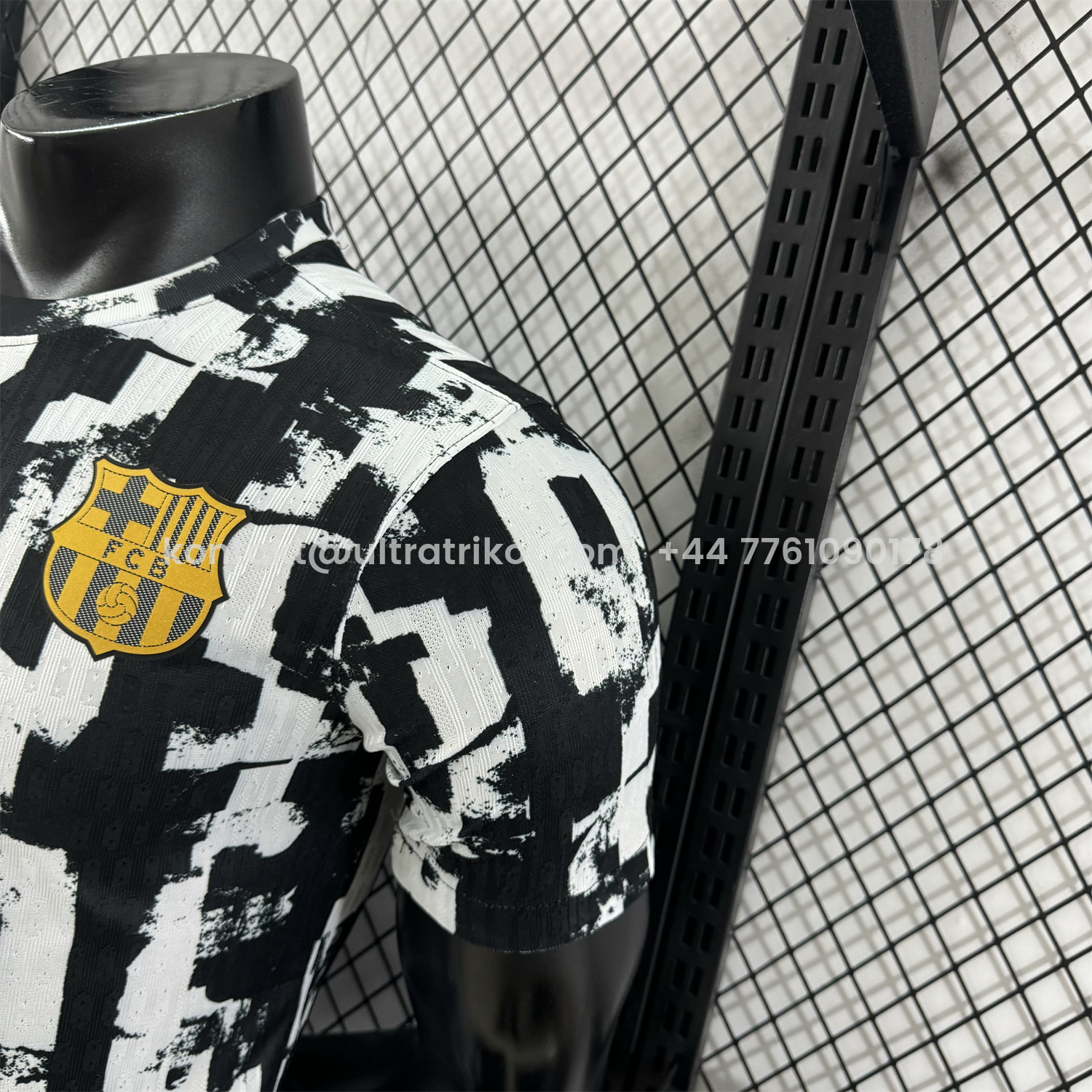 UltraTrikot-Barcelona 25-26 Unsponsored White & Black Letters Special Jersey - Player Version