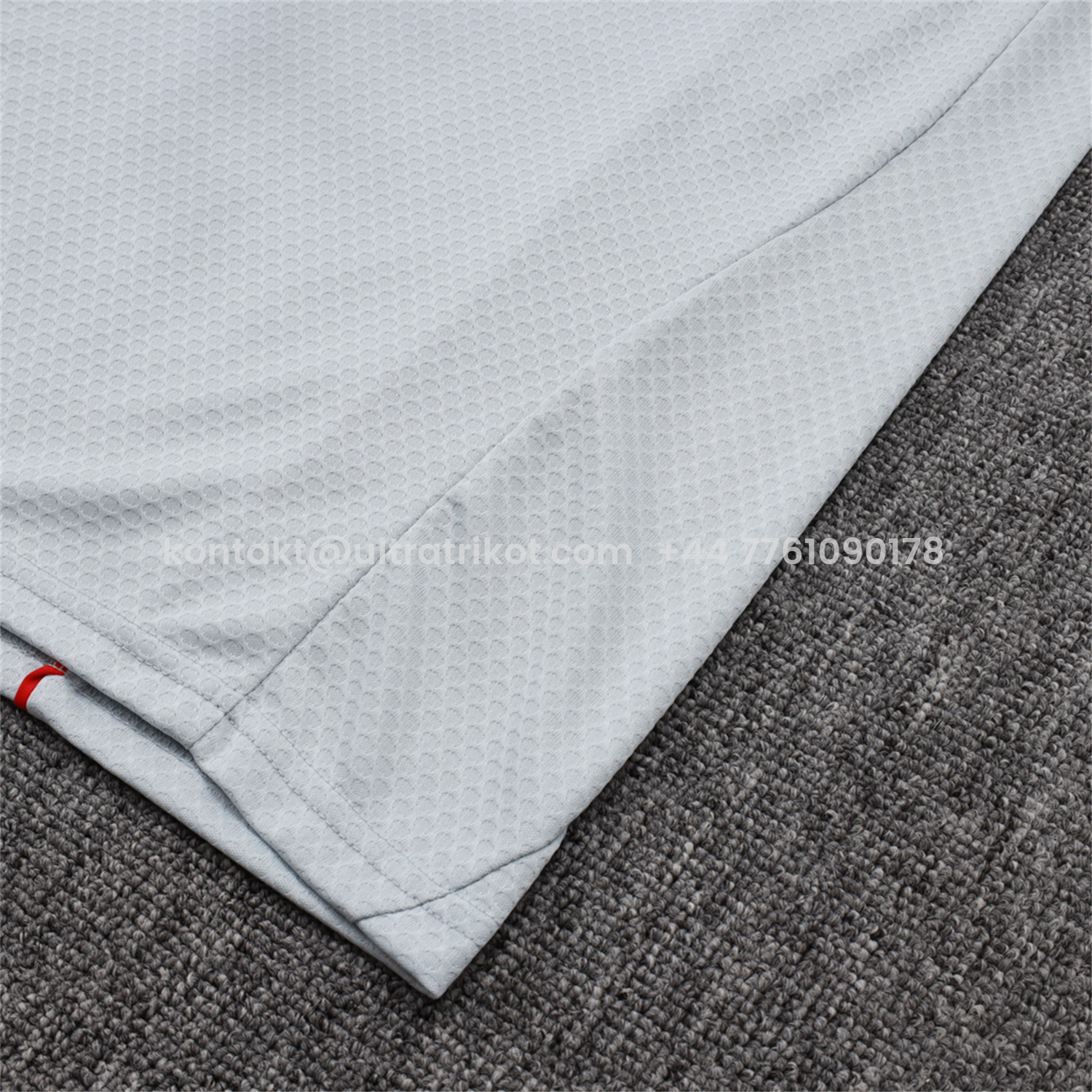 UltraTrikot-Bayern Munich 25-26 Short-Sleeve Training Set - Grey Throwback Top & Shorts