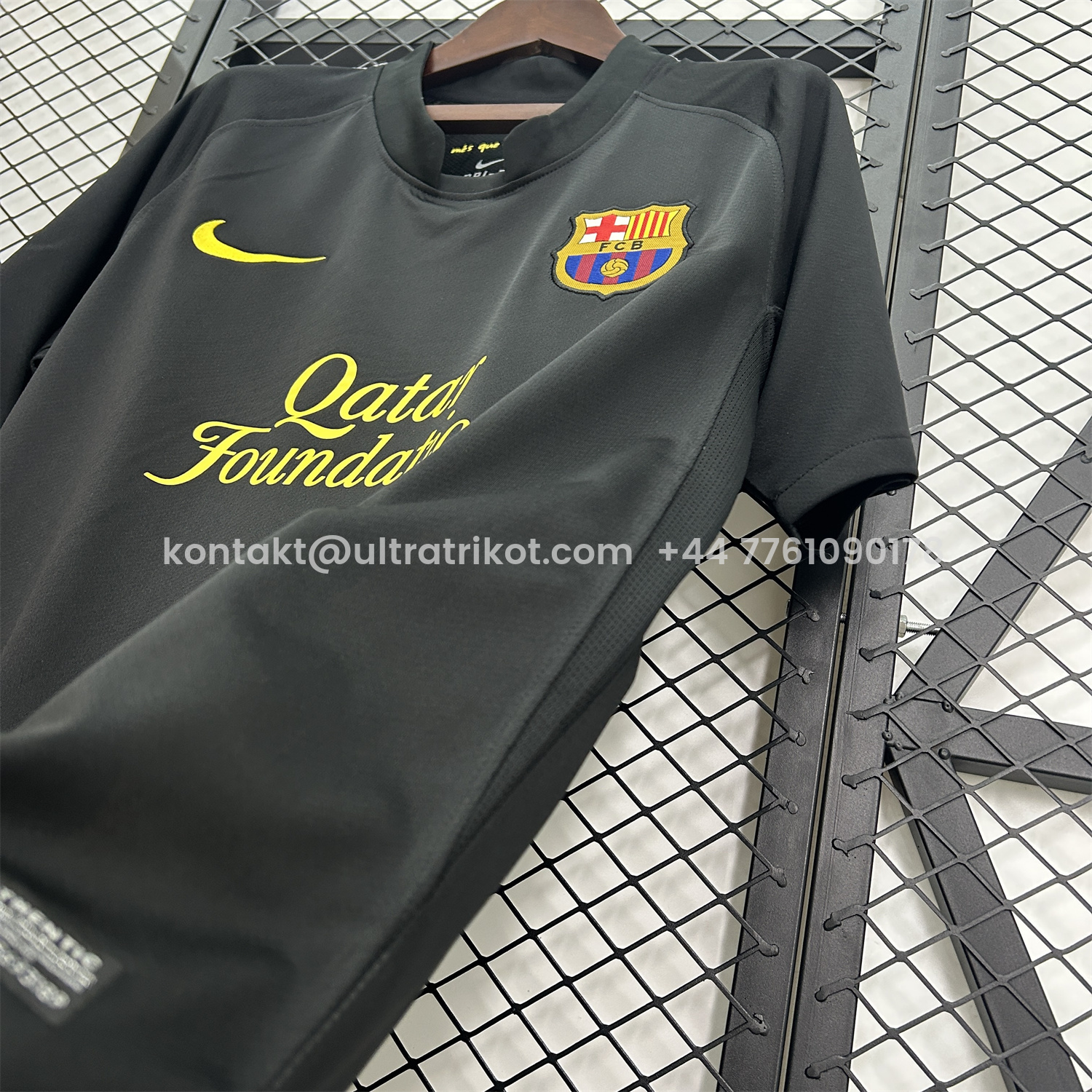 UltraTrikot-Retro Barcelona 11-12 Away Jersey