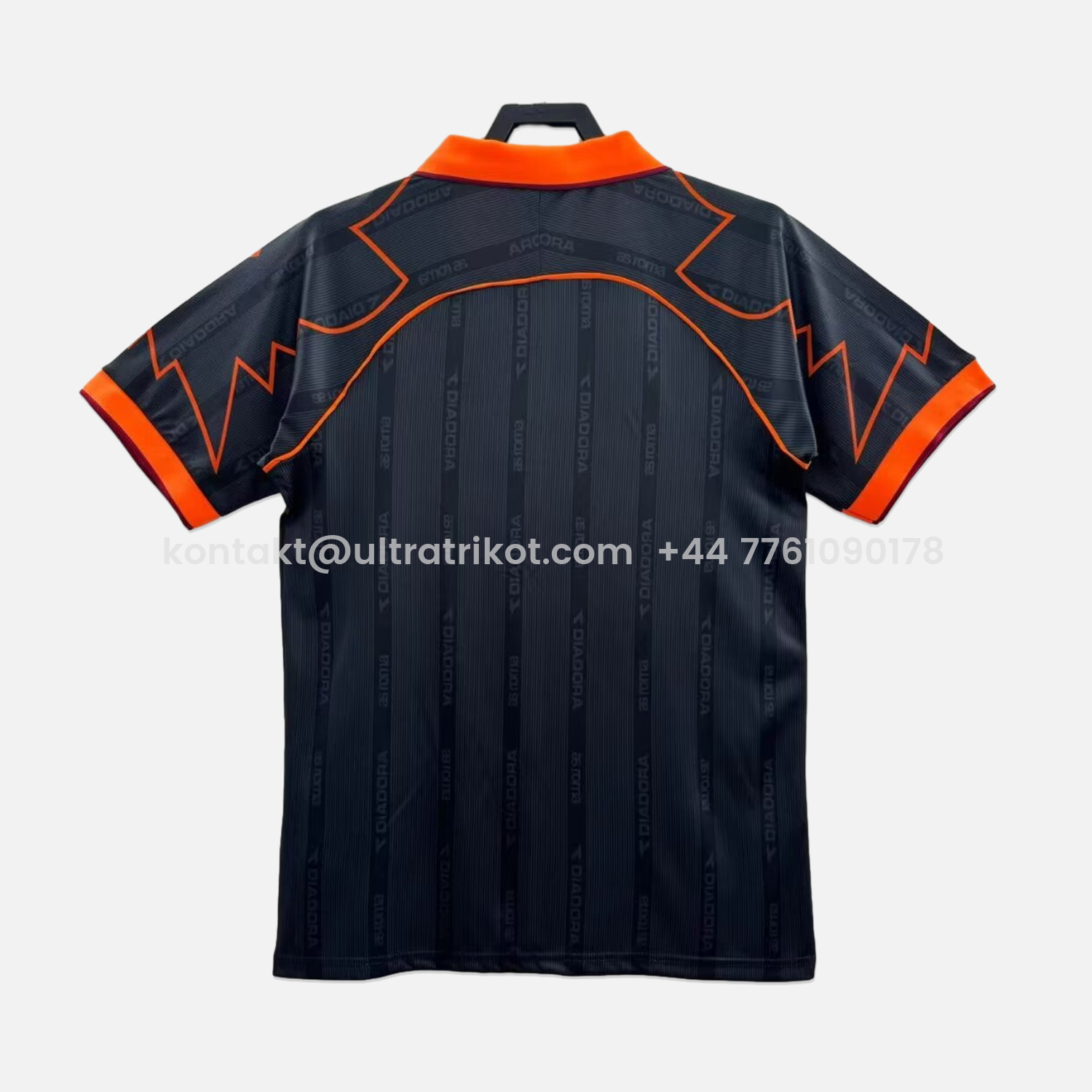 UltraTrikot-Retro Roma 1999-00 Third Jersey