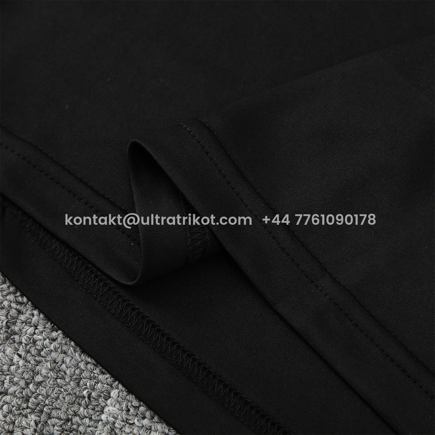 UltraTrikot-Manchester United 25-26 Vest Training Set - Black And Light Grey Vest & Black Shorts