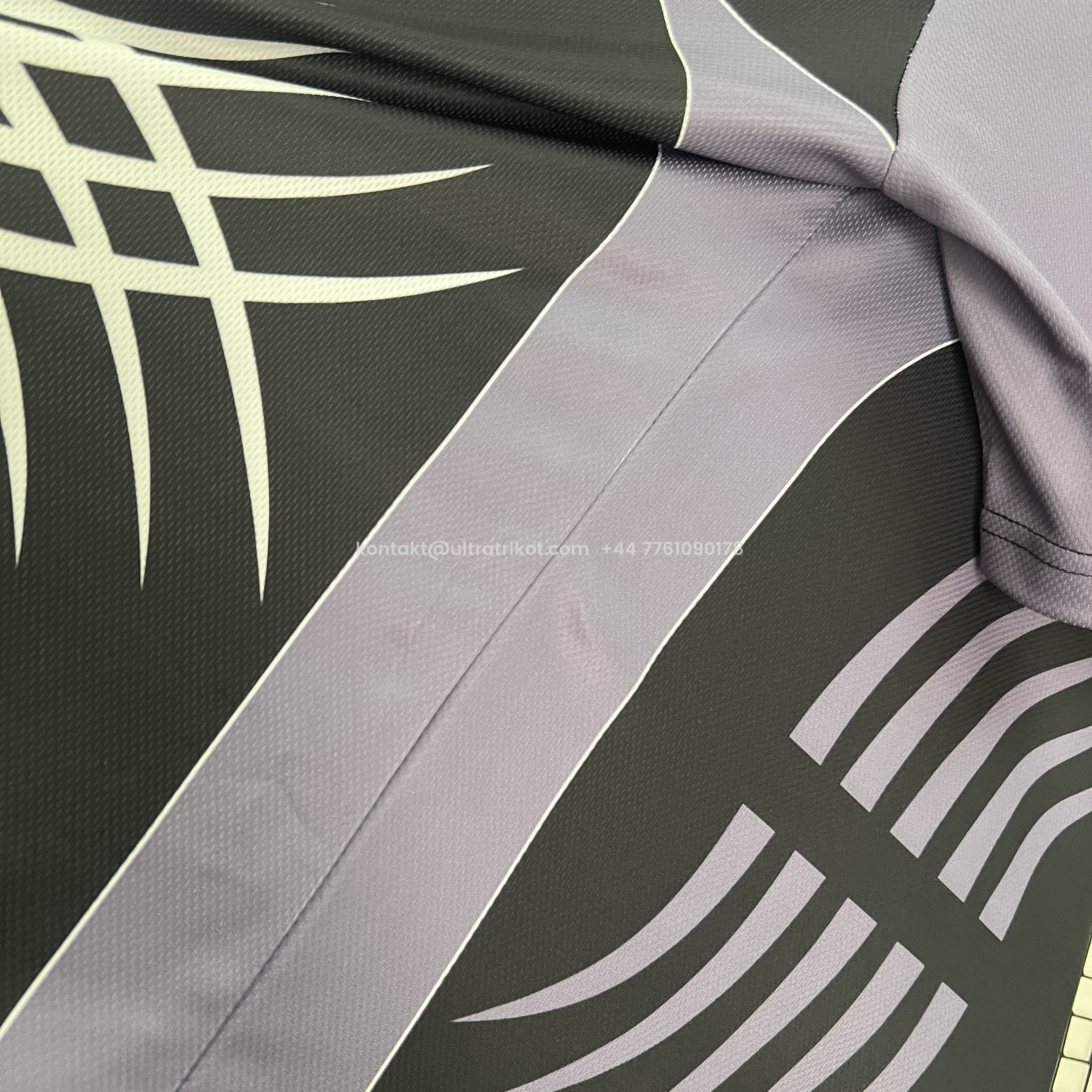 UltraTrikot-Retro Juventus 2001-02 Black Goalkeeper Jersey