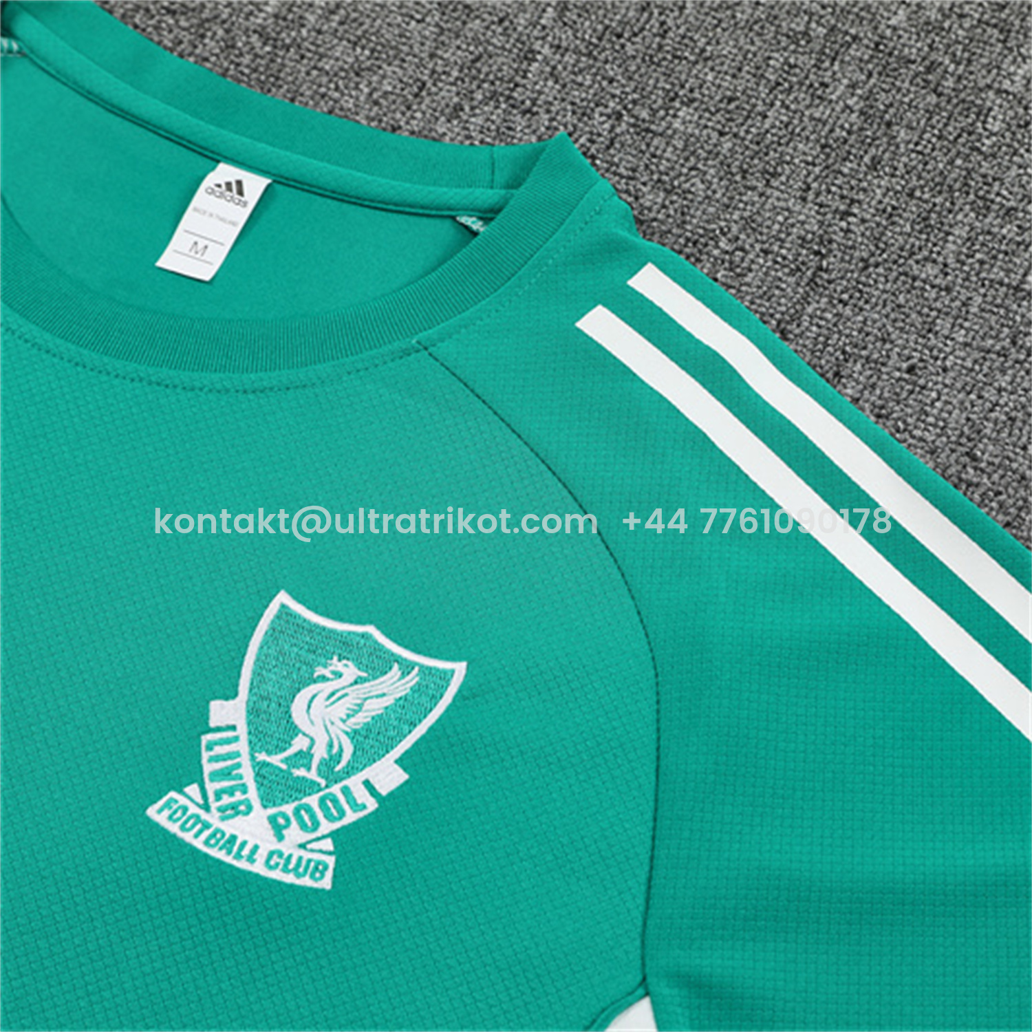 UltraTrikot-Liver.pool 25-26 Short-Sleeve Training Set - Green Top & Black Shorts
