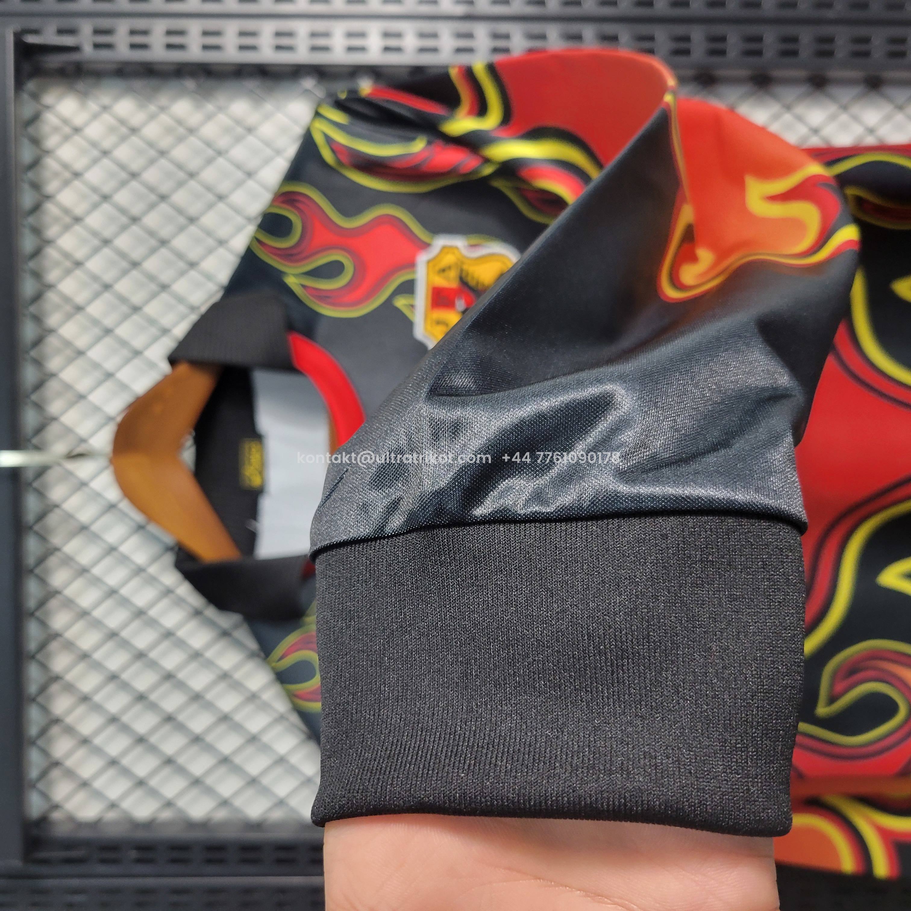 UltraTrikot-Retro Japan 1998 Red Flame Goalkeeper Jersey