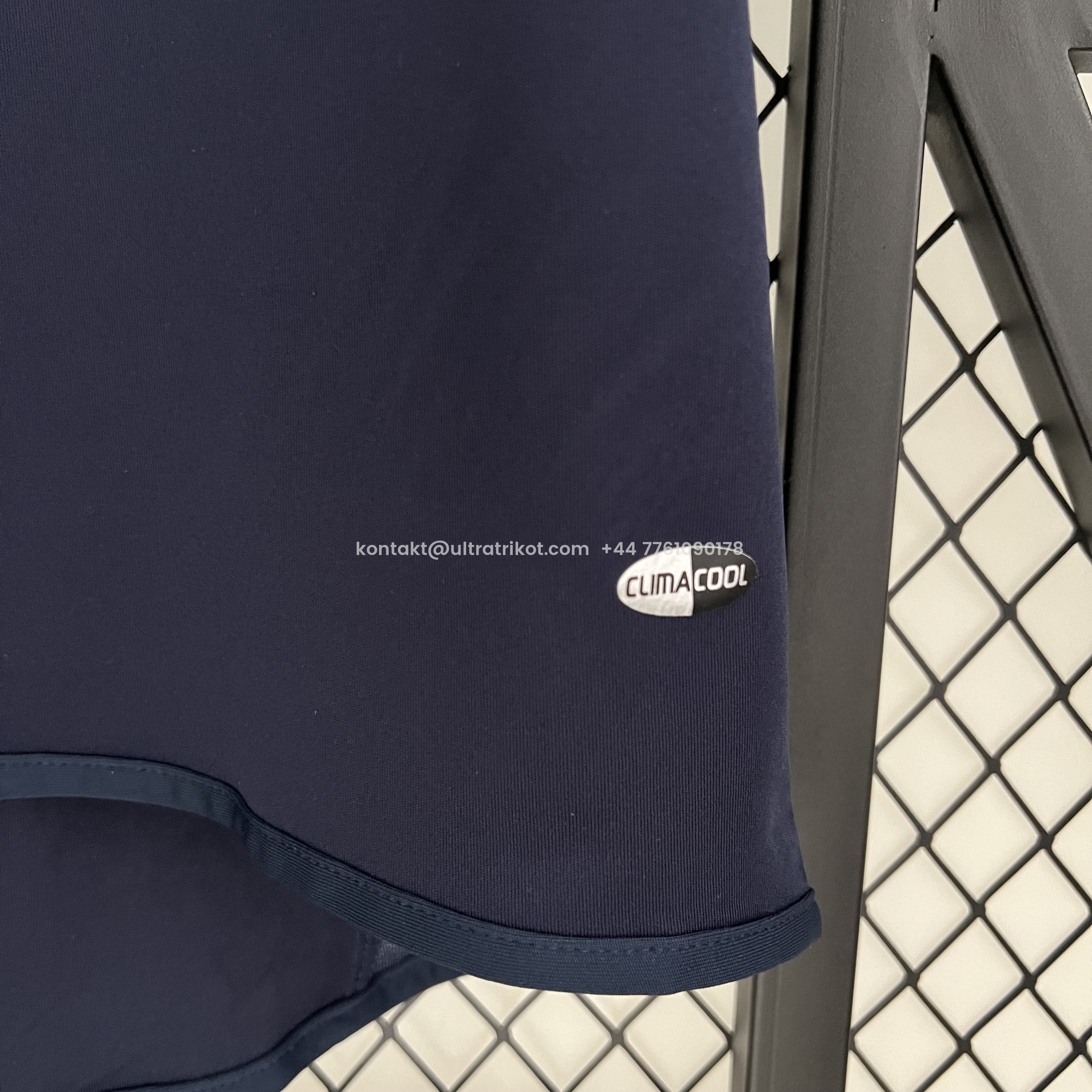 UltraTrikot-Retro Real Madrid 04-05 Away Stadium Jersey