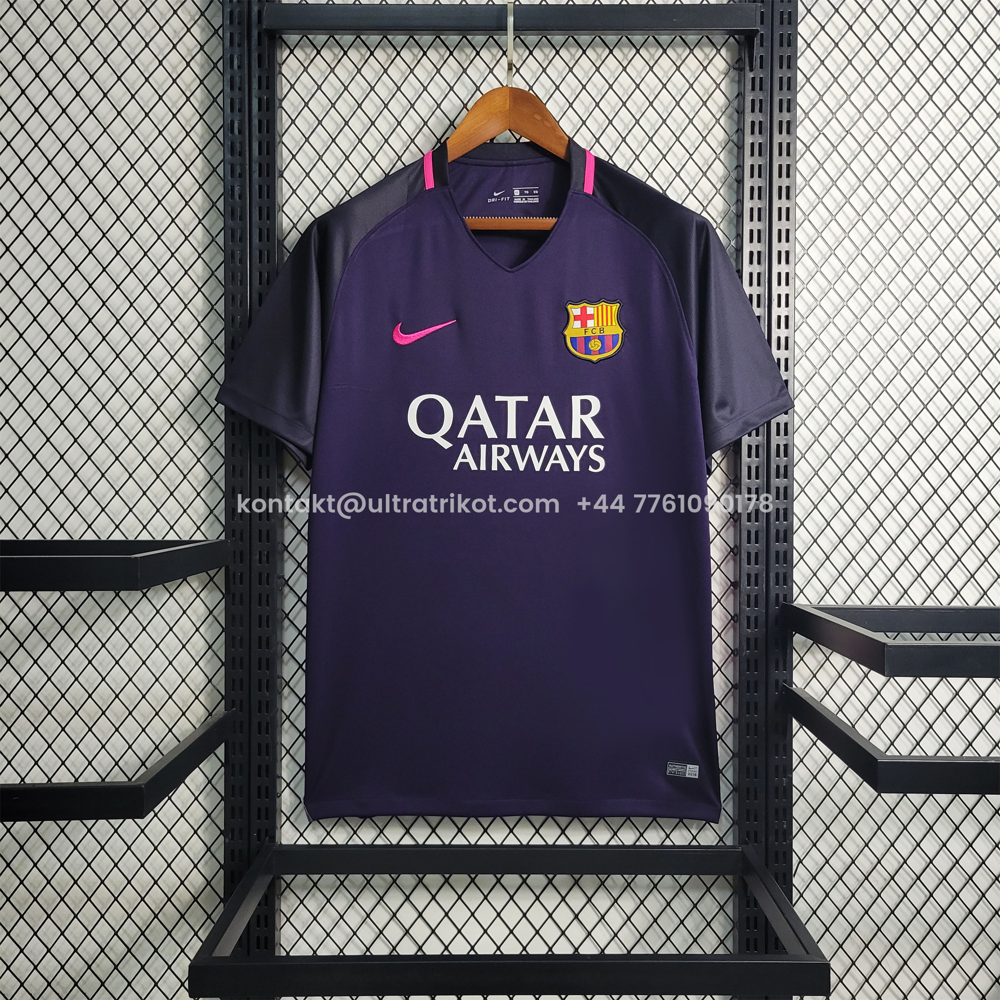 UltraTrikot-Retro Barcelona 16-17 Away Stadium Jersey
