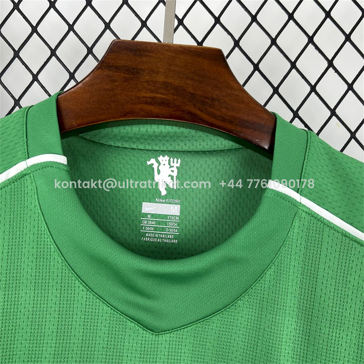 UltraTrikot-Retro Manchester United 2007-08 Green Goalkeeper Jersey
