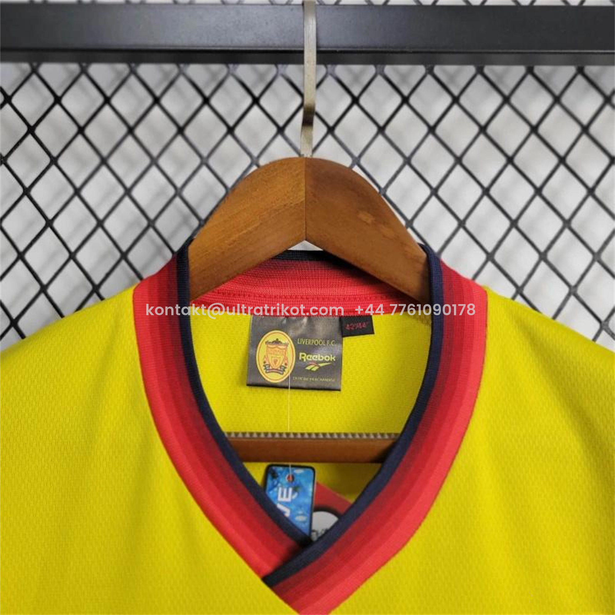 UltraTrikot-Retro Liver.pool 1997-99 Third Jersey