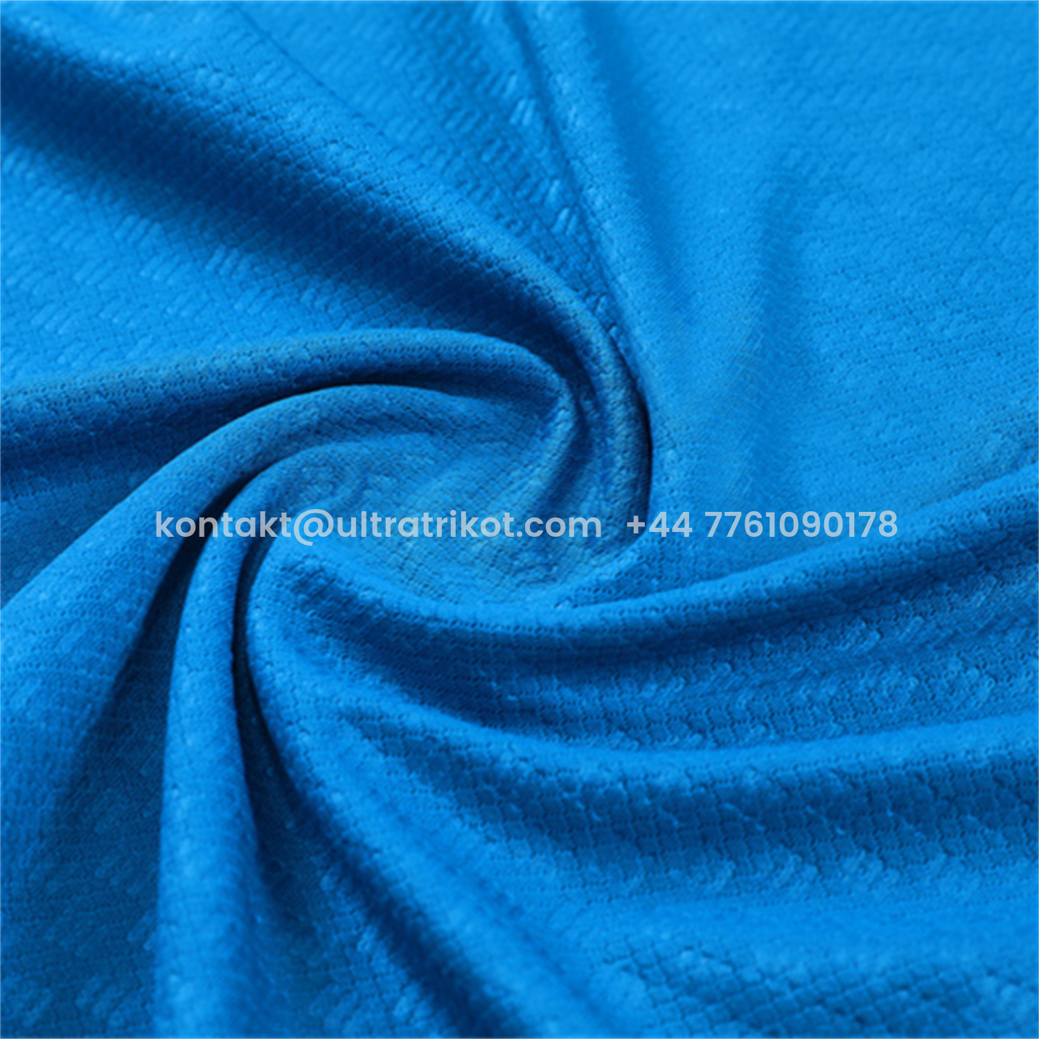 UltraTrikot-Spain 2026 Short-Sleeve Training Set - Lake Blue Top & Shorts