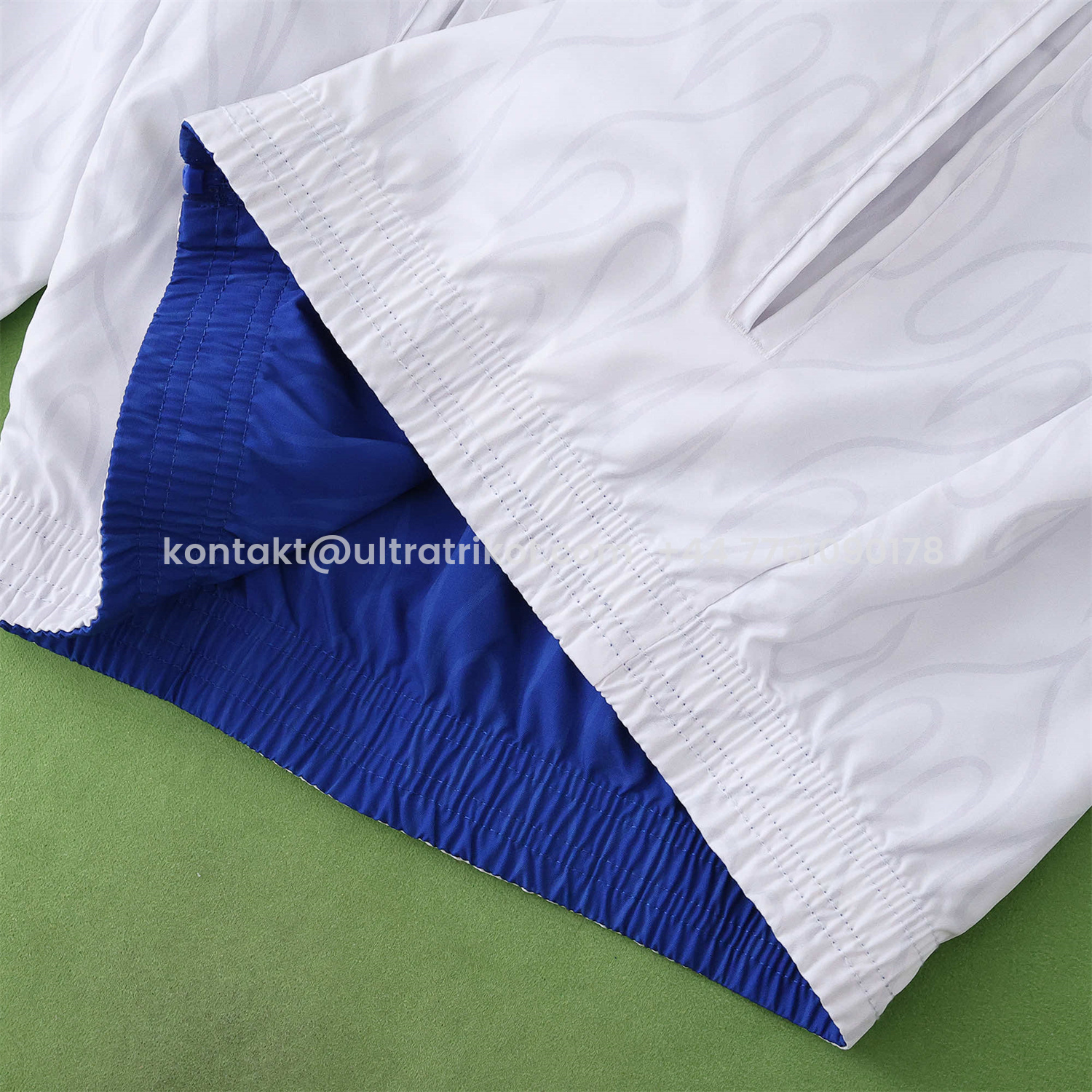 UltraTrikot-Retro Japan 1998 Throwback Double Sided Reversible Windbreaker - White & Blue