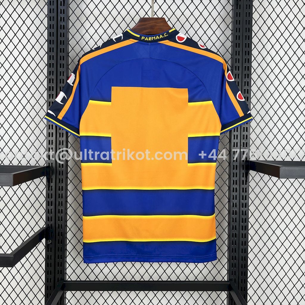 UltraTrikot-Retro Parma 2002-03 Home Jersey - Fans Version