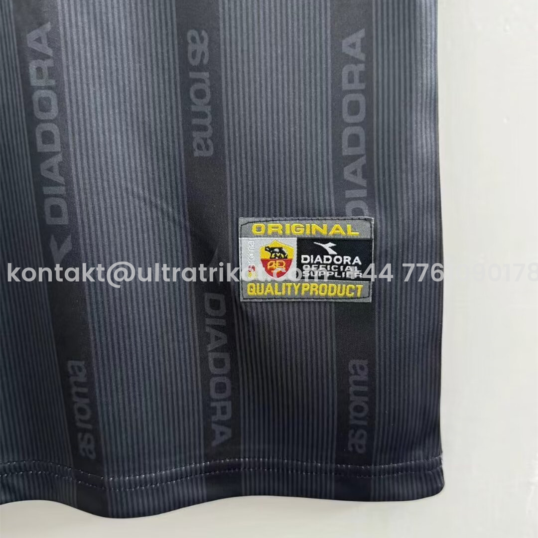 UltraTrikot-Retro Roma 1999-00 Third Jersey
