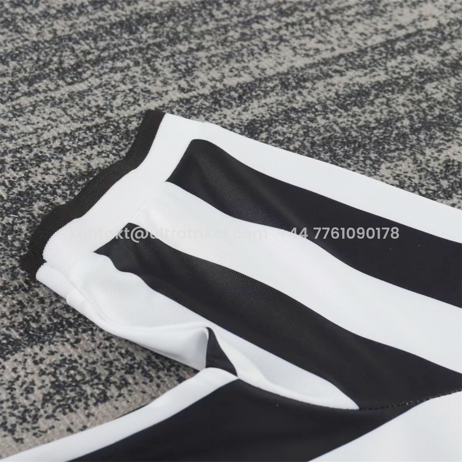 UltraTrikot-Retro Juventus 1995-97 Home Kids Kit