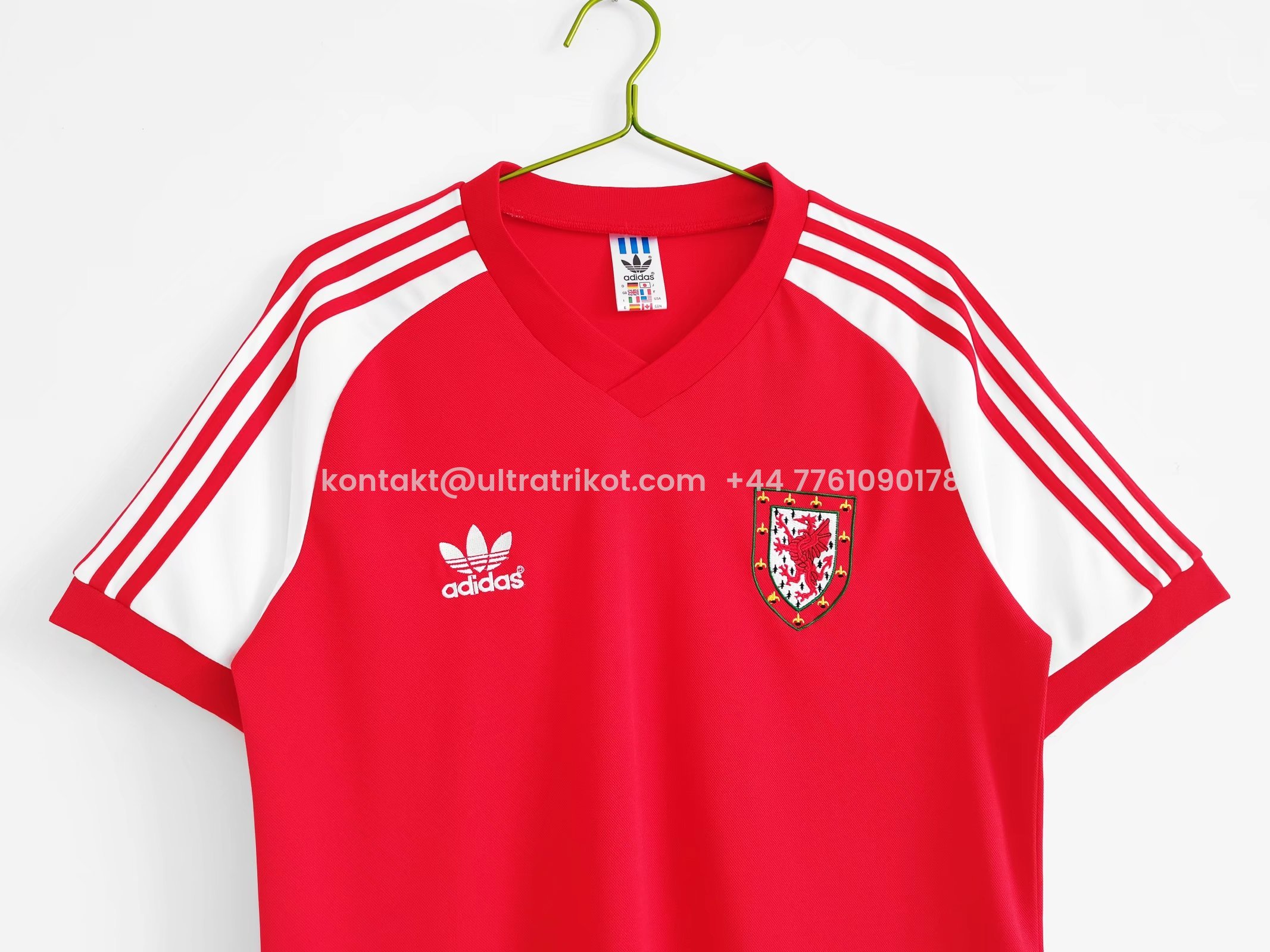 UltraTrikot-Retro Wales 1982 Home Stadium Jersey