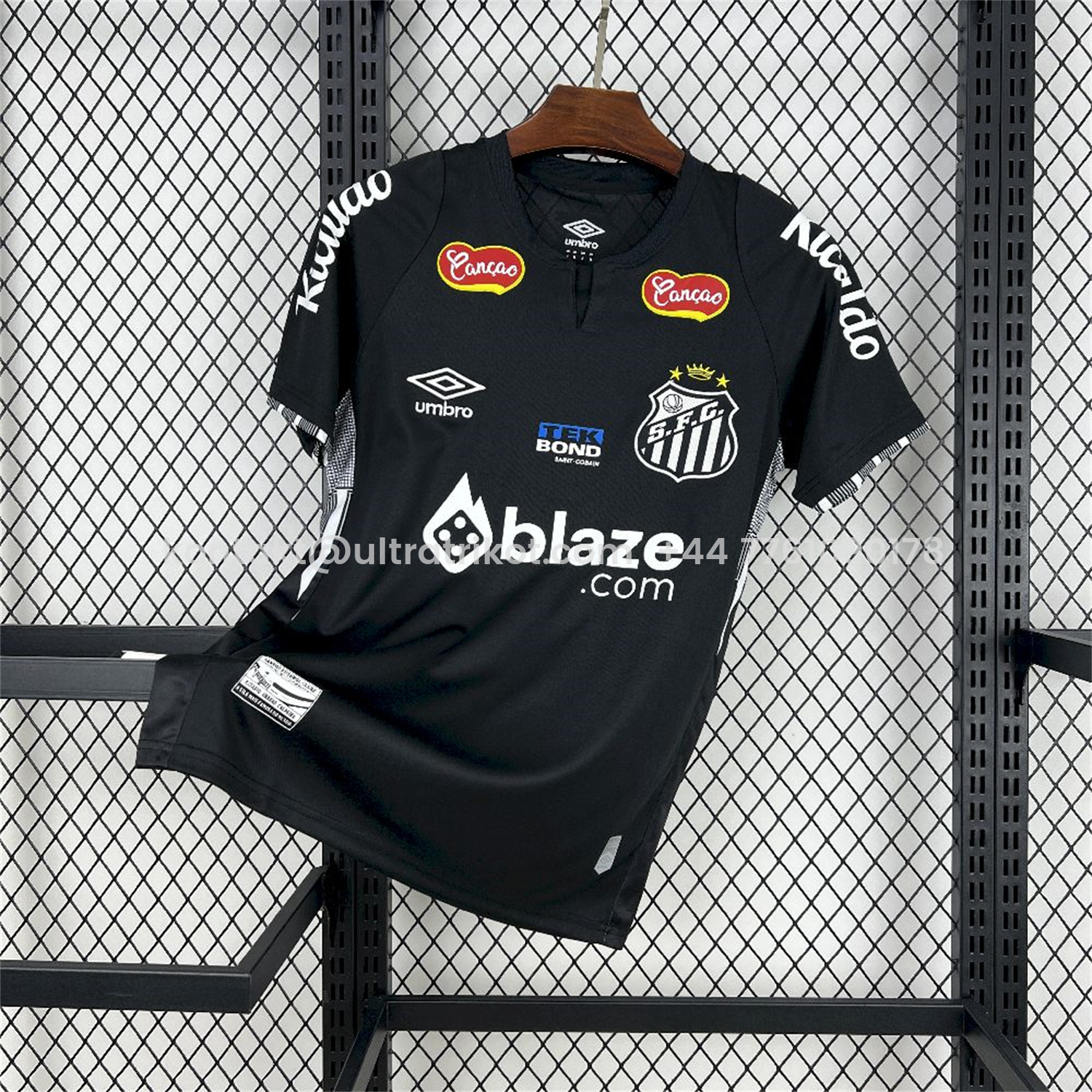 UltraTrikot-Santos 25-26 Black Goalkeeper Jersey with Sponsors - Fans Version