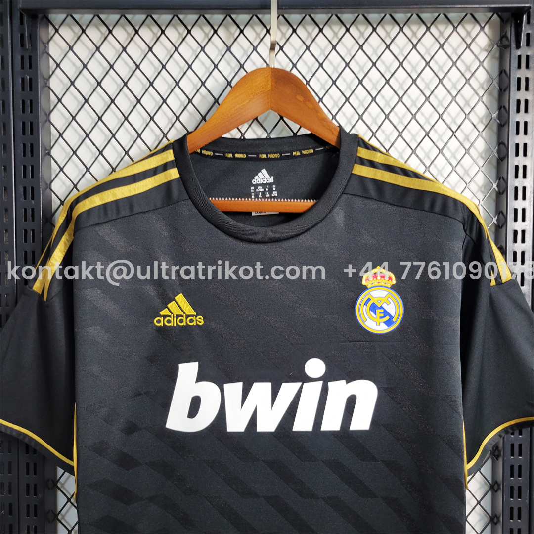 UltraTrikot-Retro Real Madrid 11-12 Away Jersey