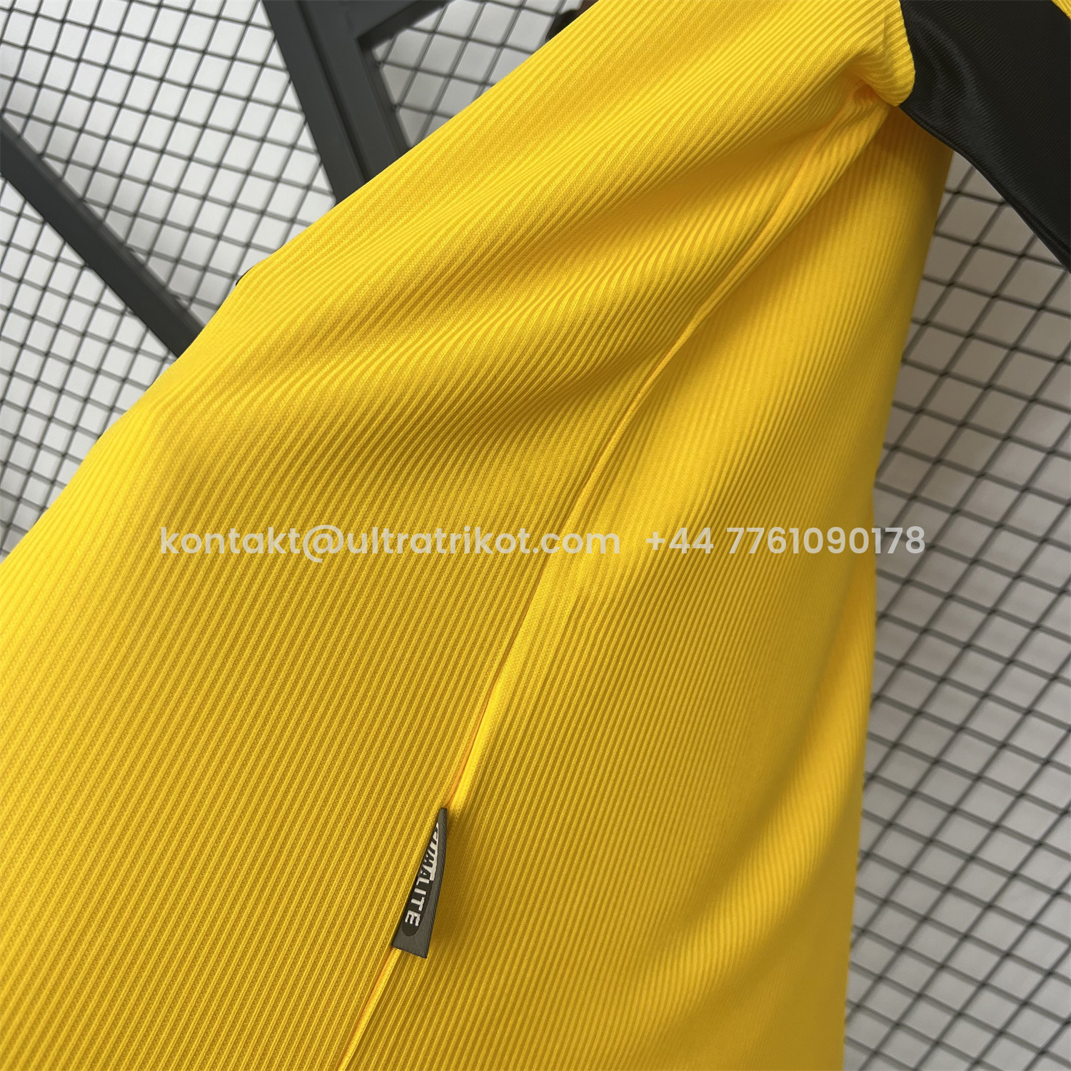 UltraTrikot-Retro AC Milan 1999-00 Fourth Jersey