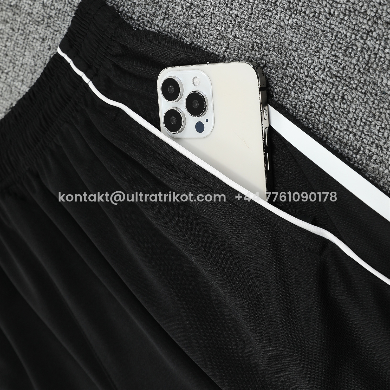 UltraTrikot-Real Madrid 25-26 Short-Sleeve Training Set - Grey And White Top & Black Shorts
