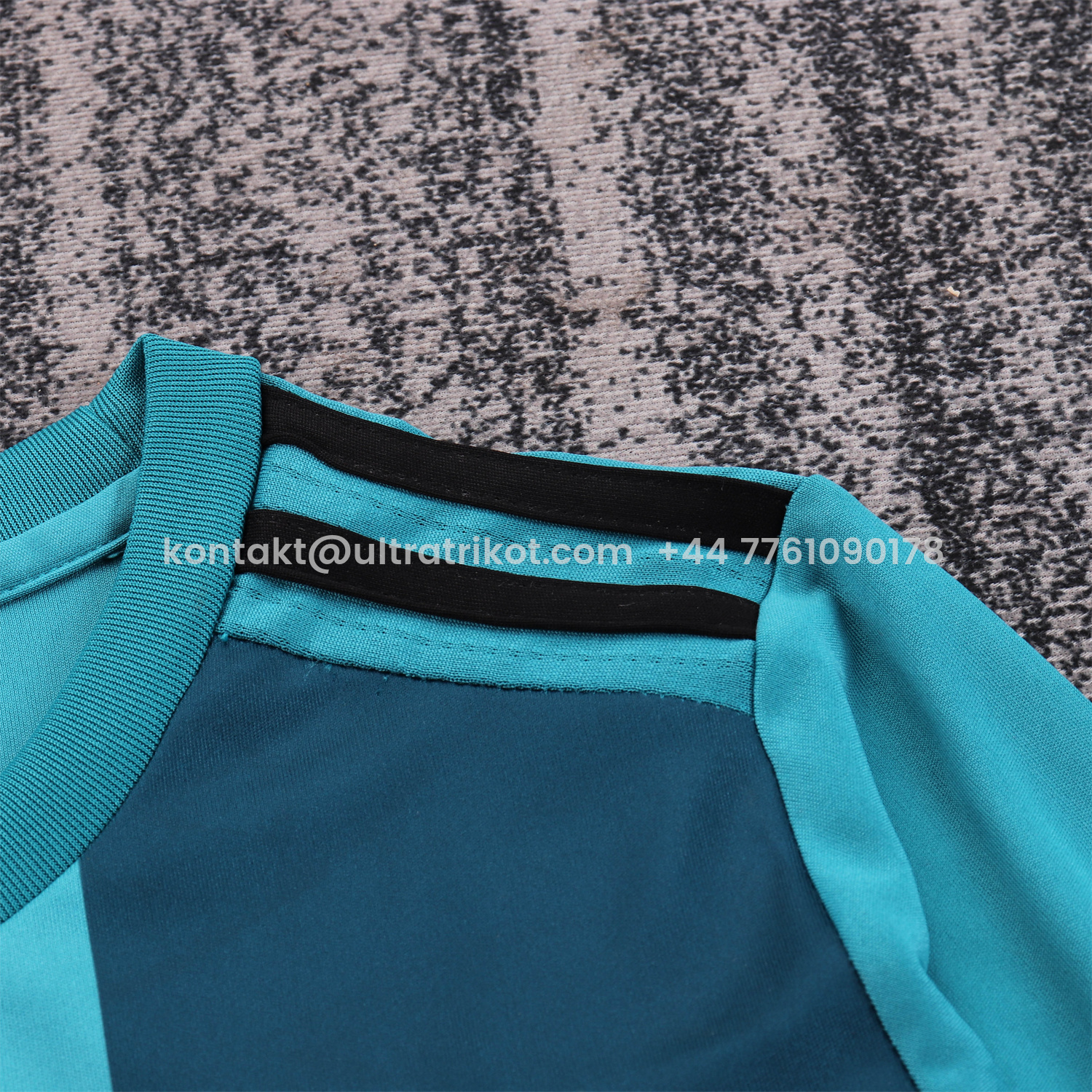 UltraTrikot-Retro Real Madrid 17-18 Third Long Sleeves Kids Kit