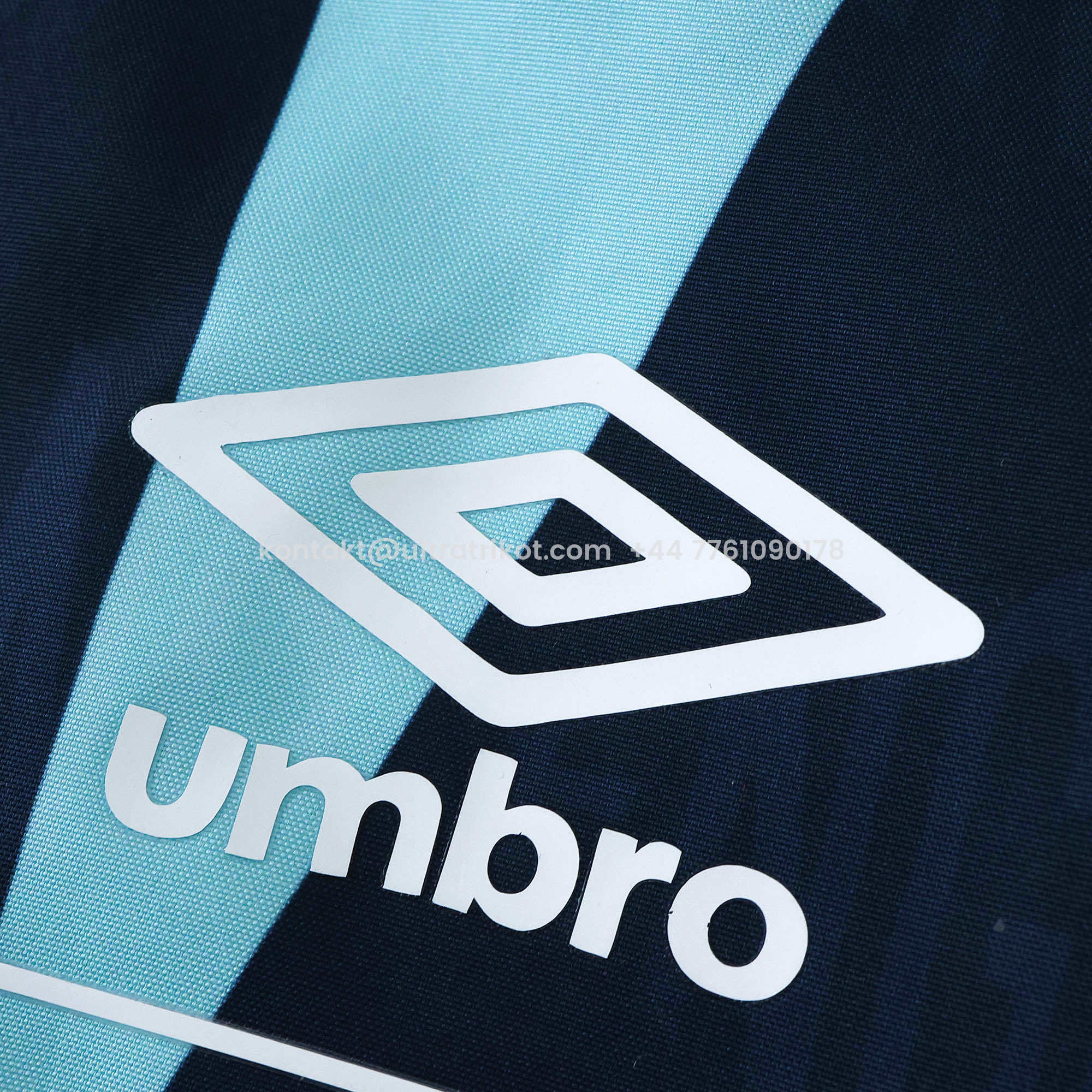 UltraTrikot-Retro England 1992 Double Sided Reversible Windbreaker - Blue & Green