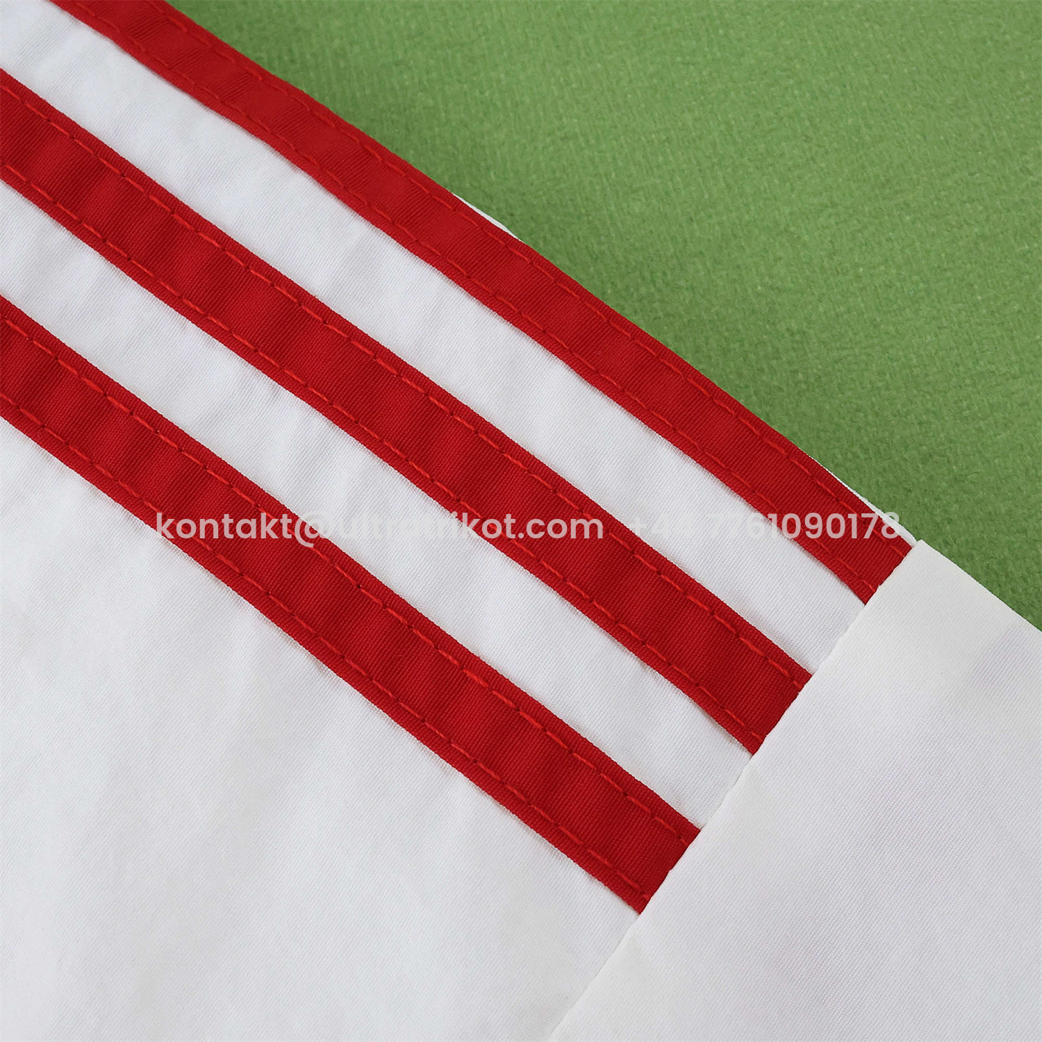 UltraTrikot-River Plate 25-26 Throwback Windbreaker Jacket - White