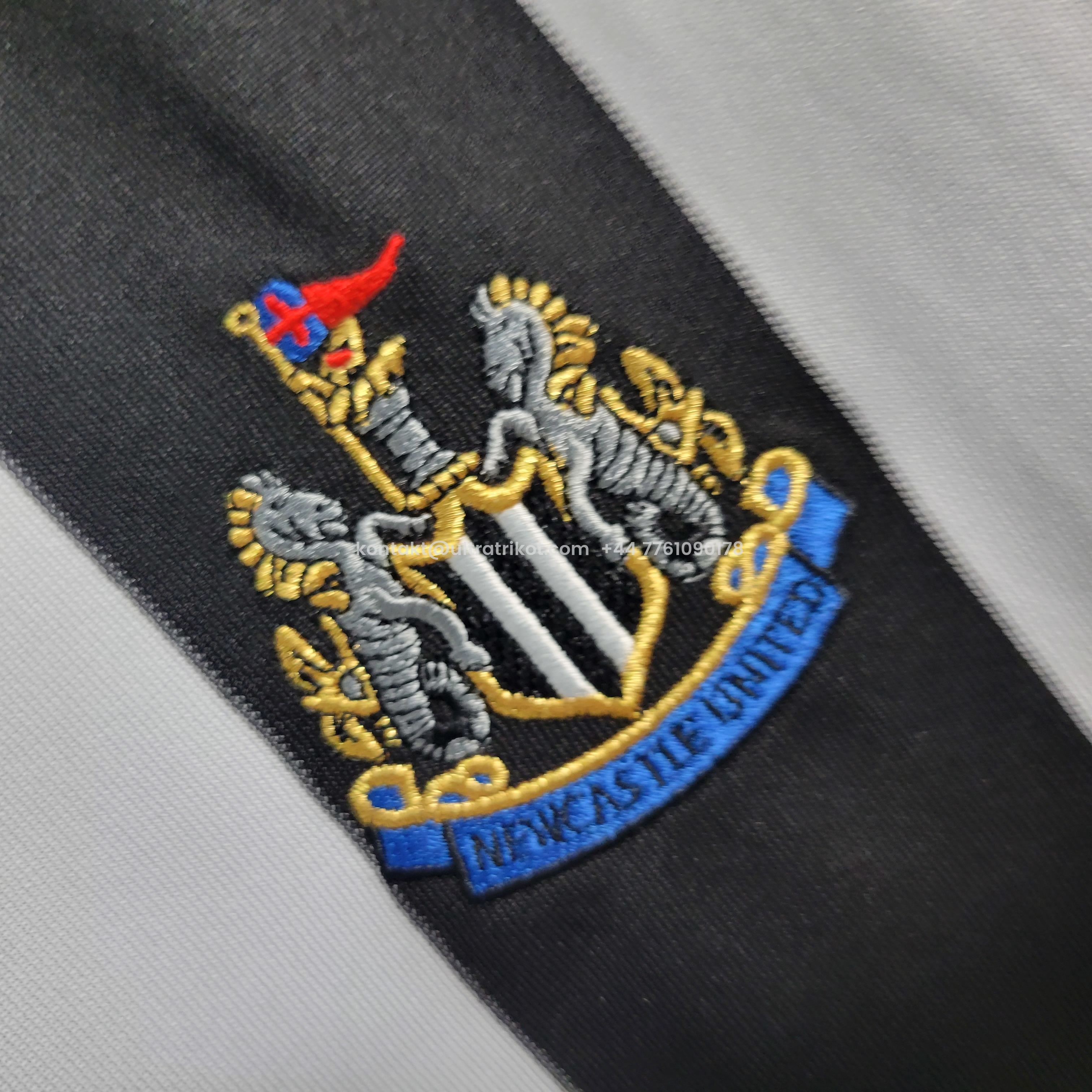 UltraTrikot-Retro Newcastle United 04-06 Home Stadium Jersey