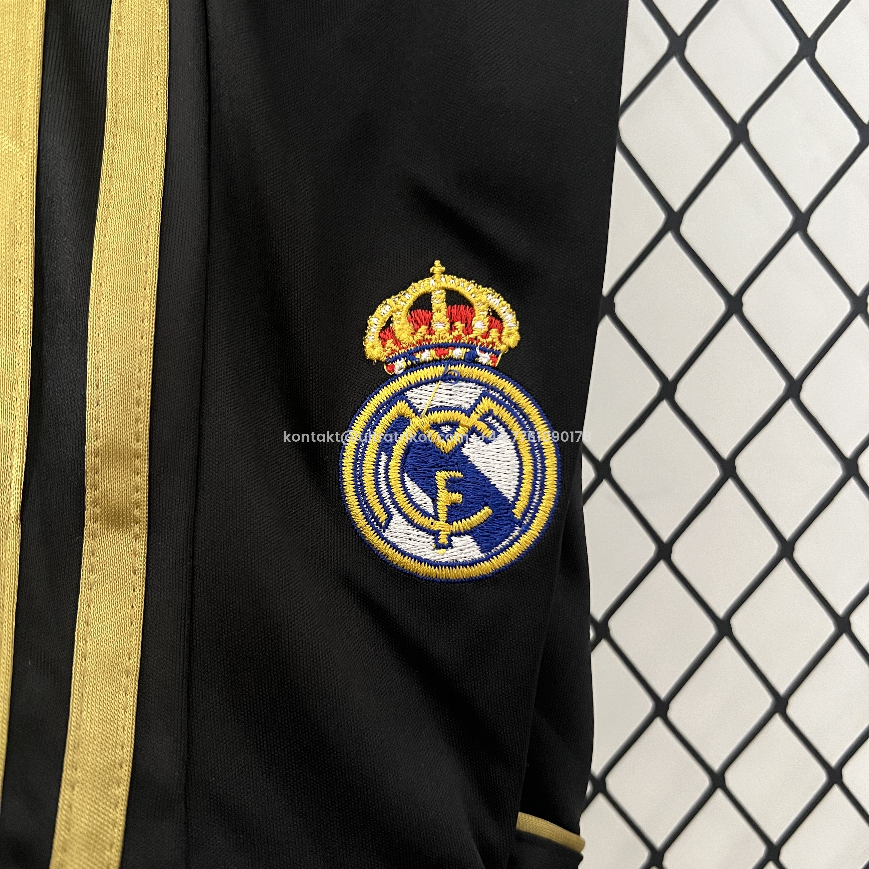 UltraTrikot-Retro Real Madrid 11-12 Away Stadium Kids Kit