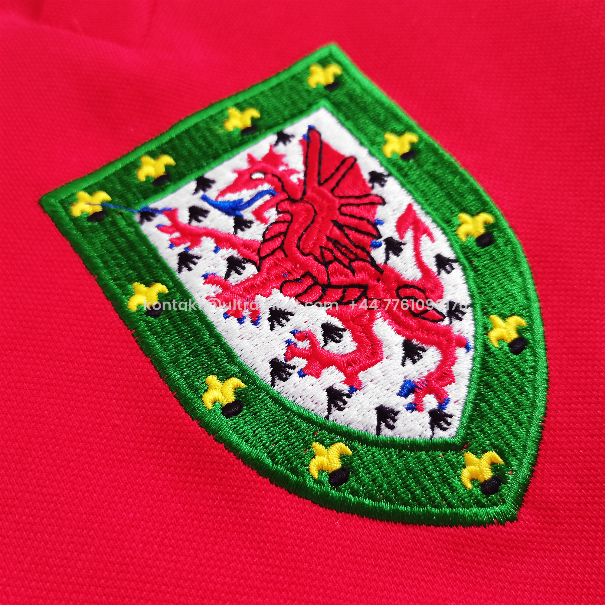 UltraTrikot-Retro Wales 1976 Home Stadium Jersey