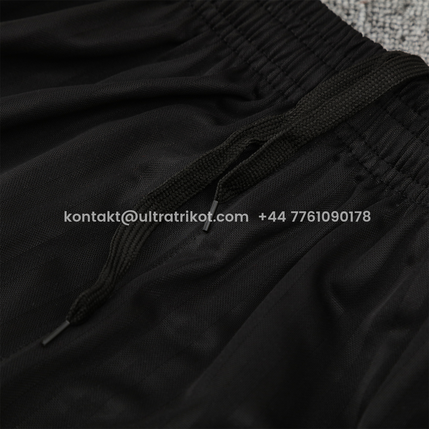 UltraTrikot-Flamengo 25-26 Short-Sleeve Training Set - Red Top & Black Shorts