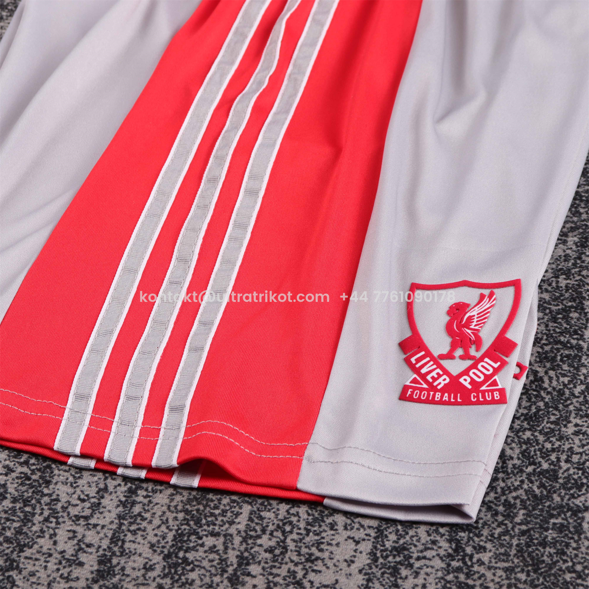 UltraTrikot-Retro Liver.pool 1989-91 Away Kids Kit