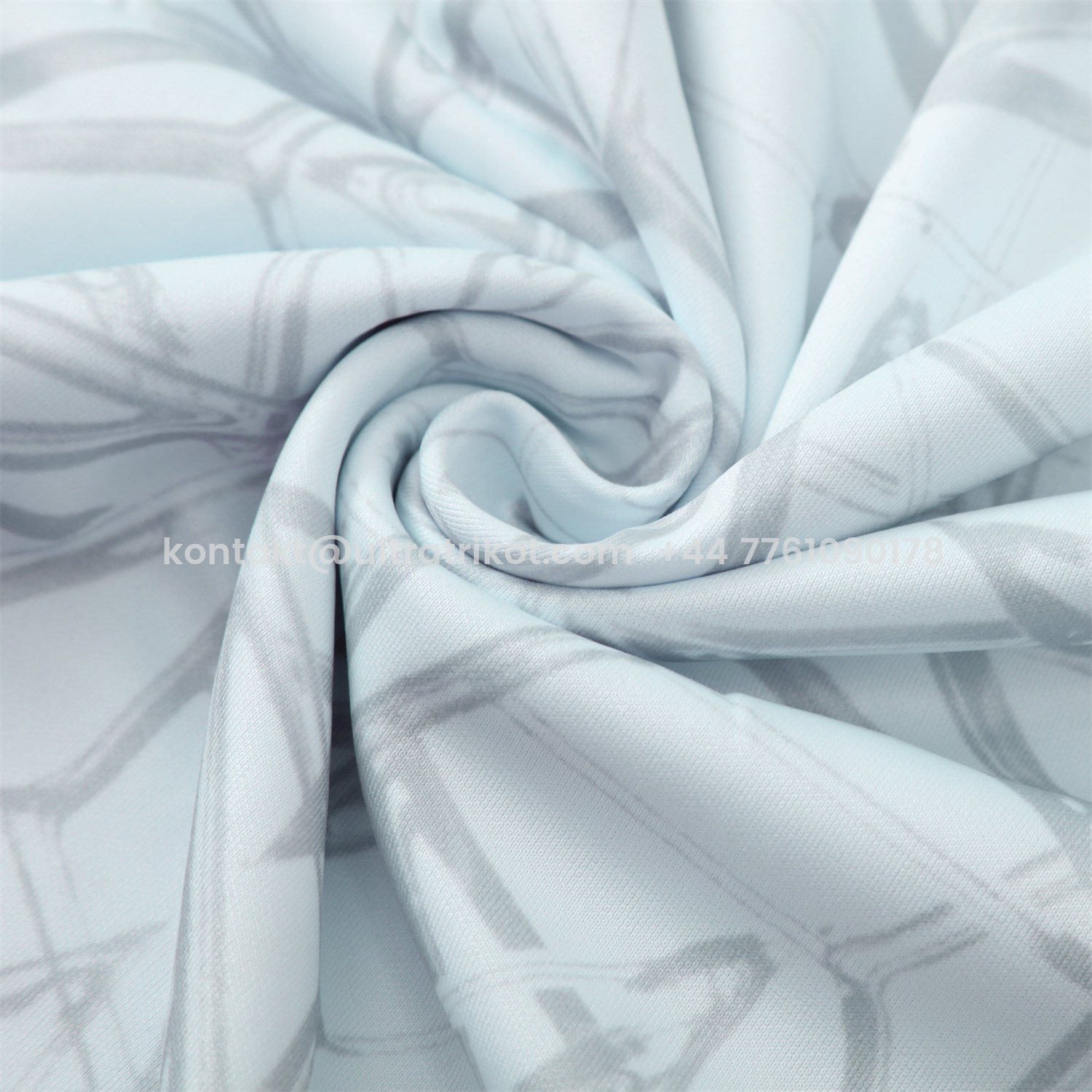 UltraTrikot-Real Madrid 25-26 Traning Hoodie Set - Triangular Spots White Hoodie With Black Pants