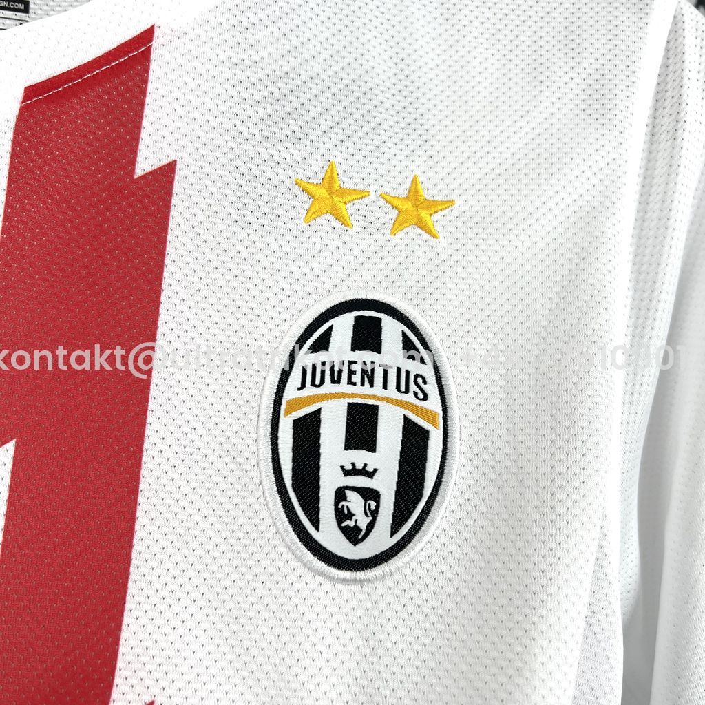 UltraTrikot-Retro Juventus 2010-11 Away Jersey