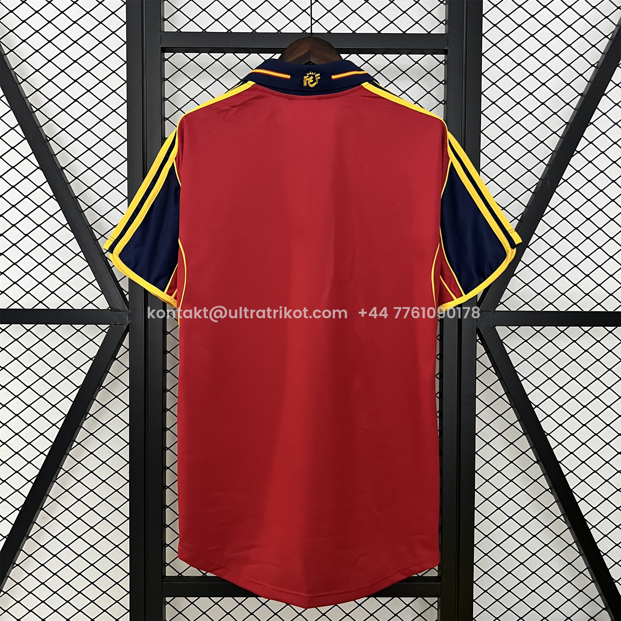UltraTrikot-Retro Spain 2000 Home Jersey