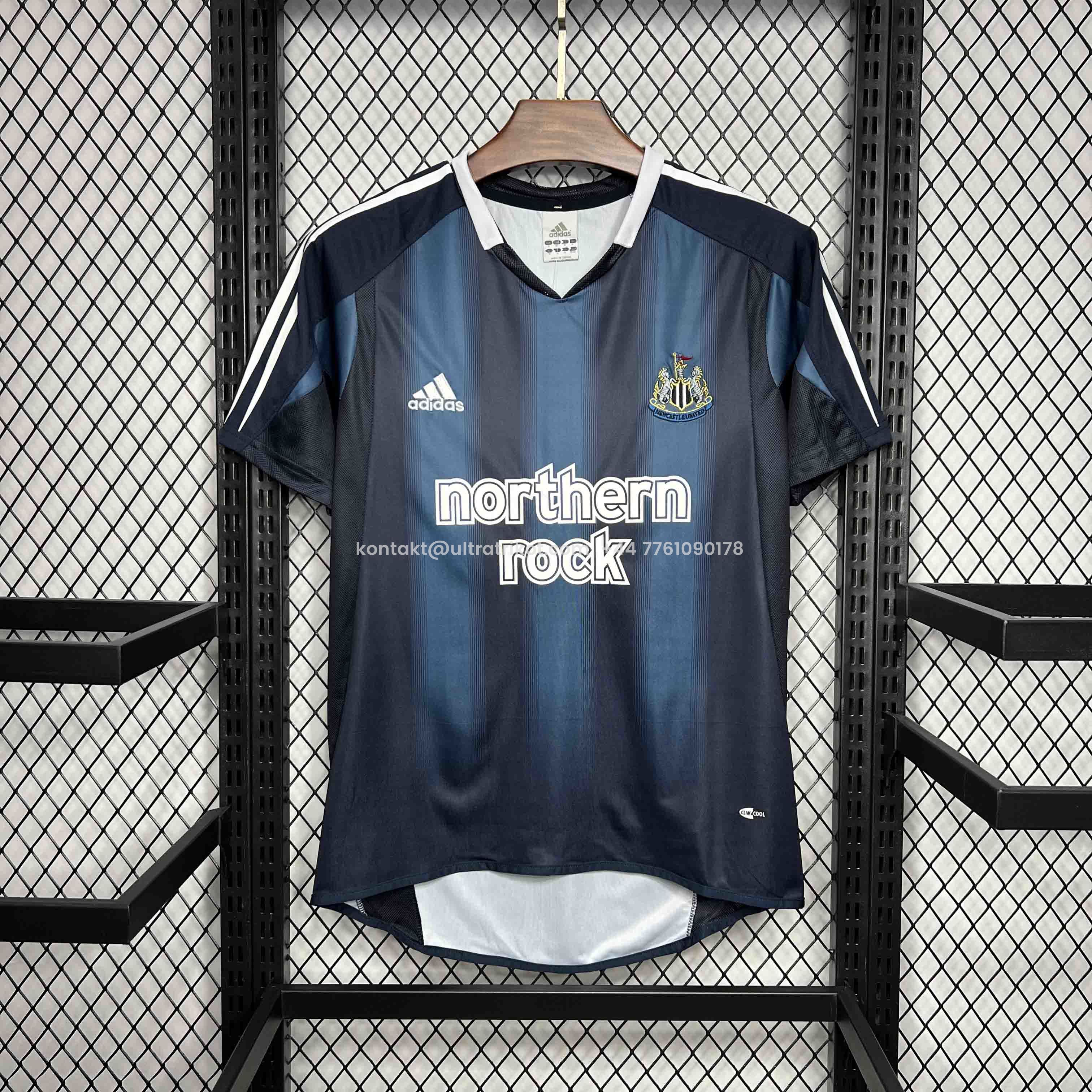 UltraTrikot-Retro Newcastle United 2004-05 Away Jersey