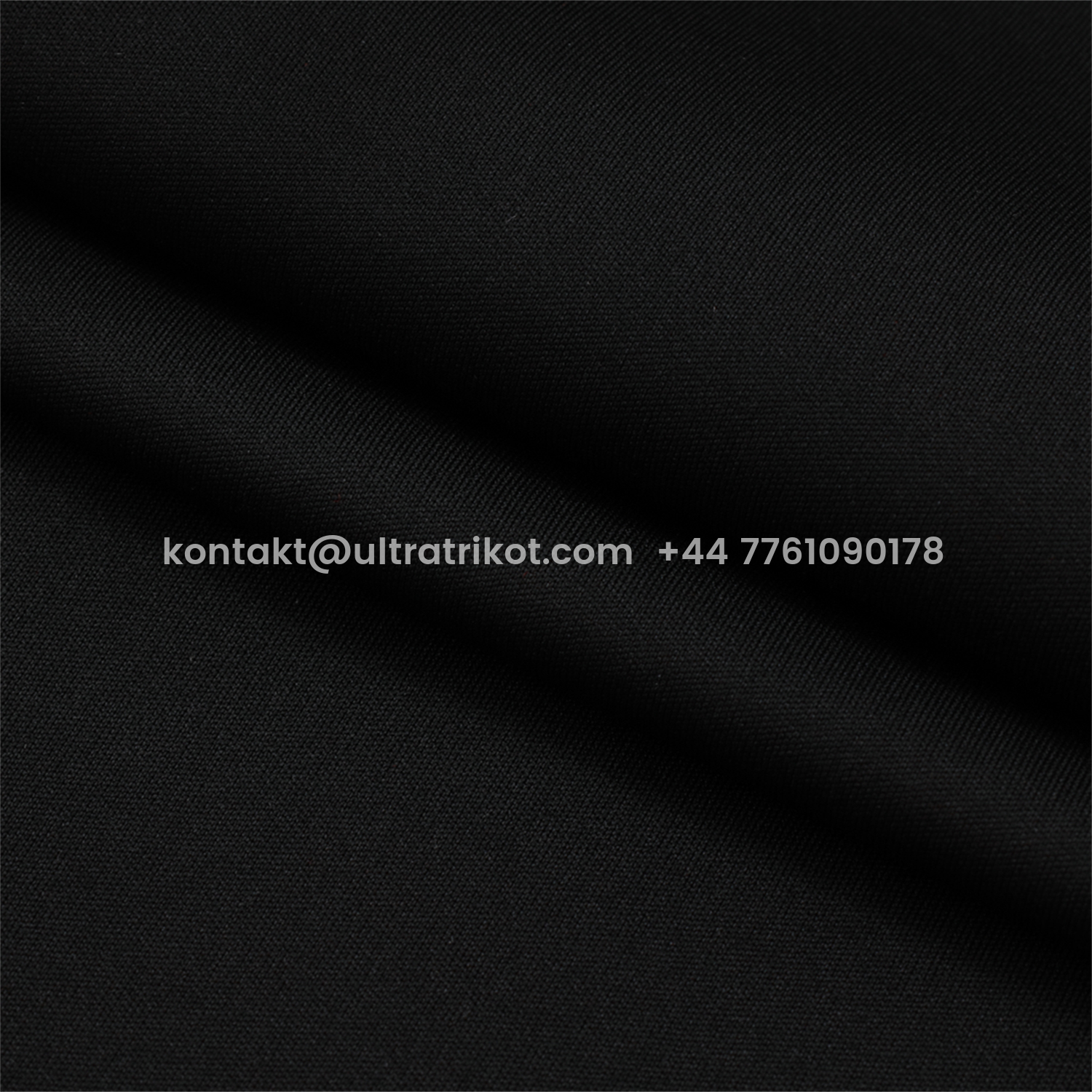 UltraTrikot-Liver.pool 25-26 Vest Training Set - Black Vest & Black Shorts