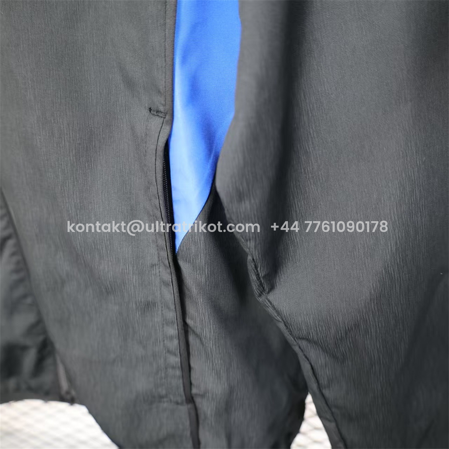 UltraTrikot-Manchester United 25-26 Black Windbreaker Jacket 