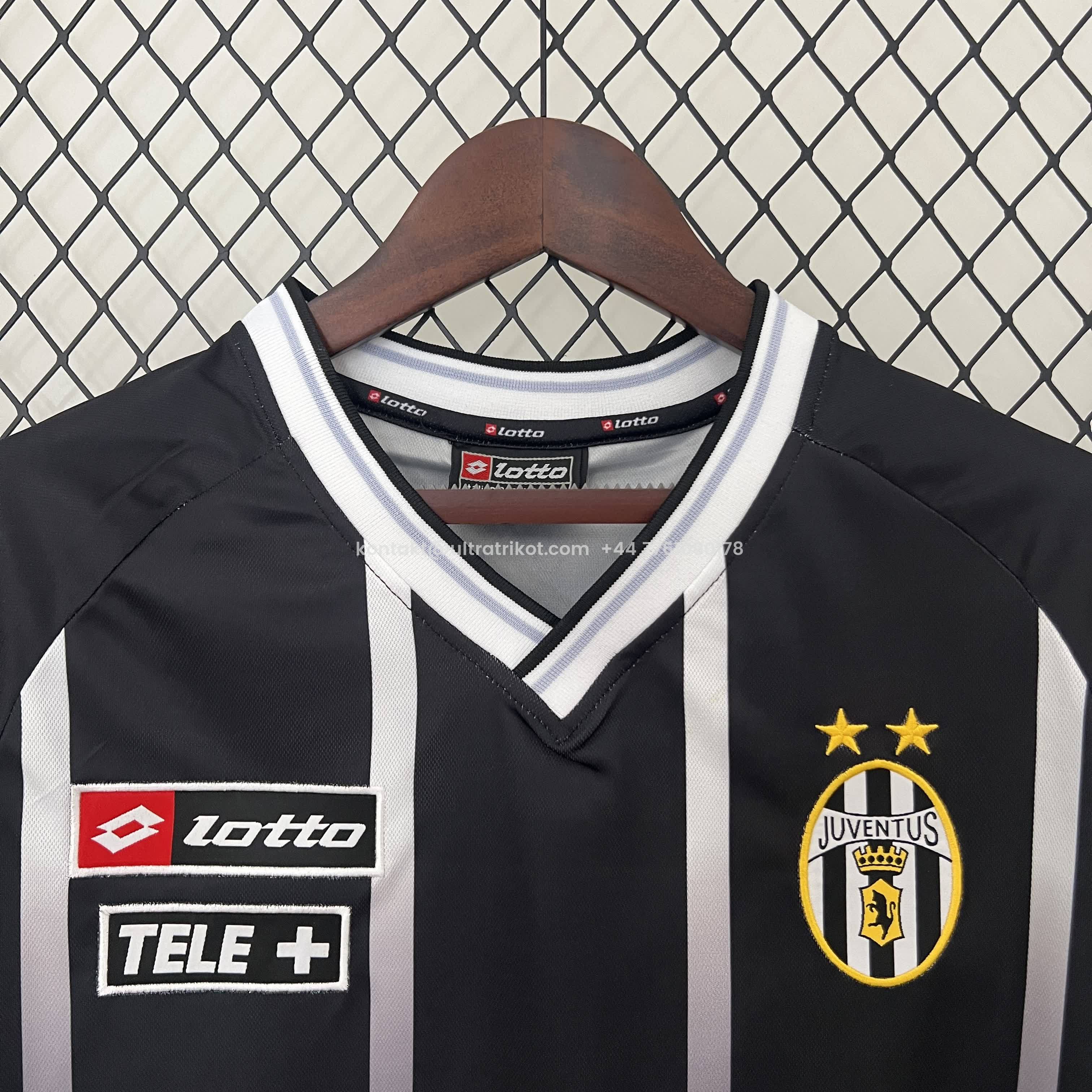 UltraTrikot-Retro Juventus 2000-01 Black Training Jersey