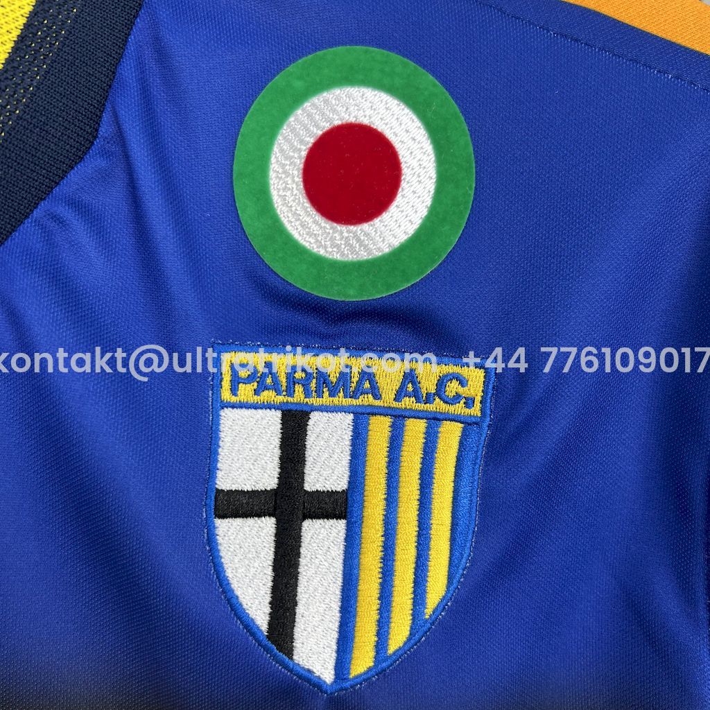 UltraTrikot-Retro Parma 2002-03 Home Jersey - Fans Version