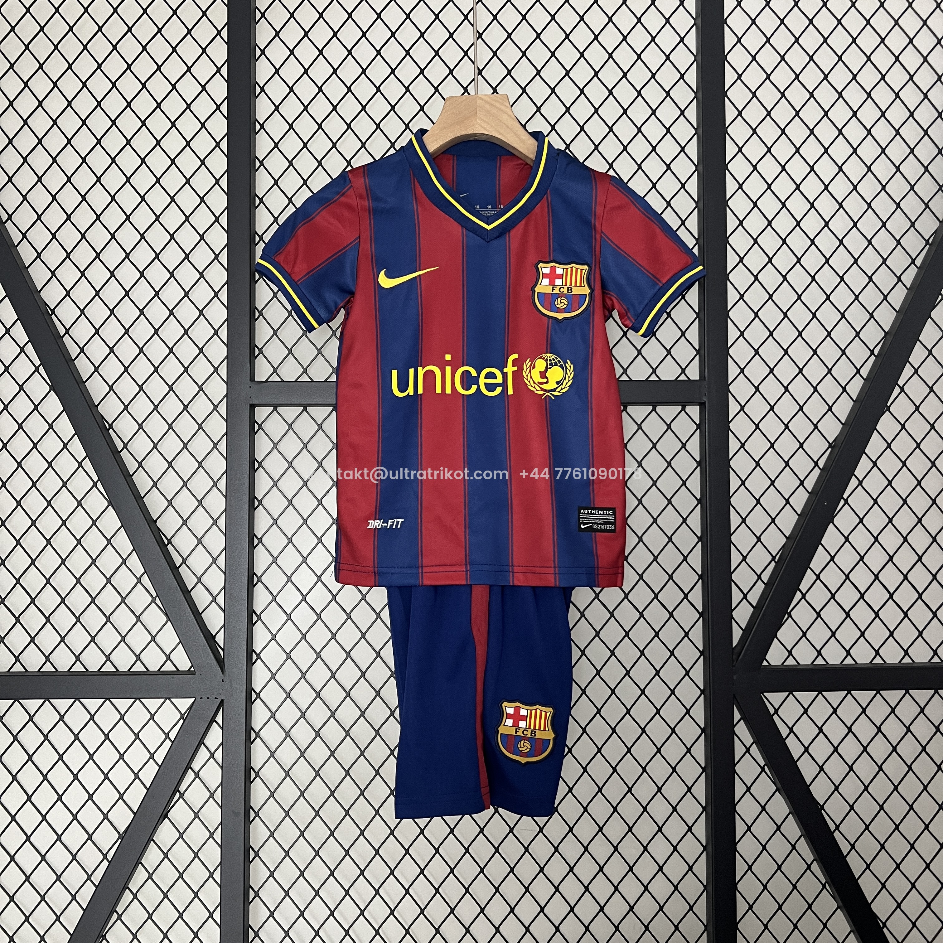 UltraTrikot-Retro Barcelona 2009-10 Home Stadium Kids Kit