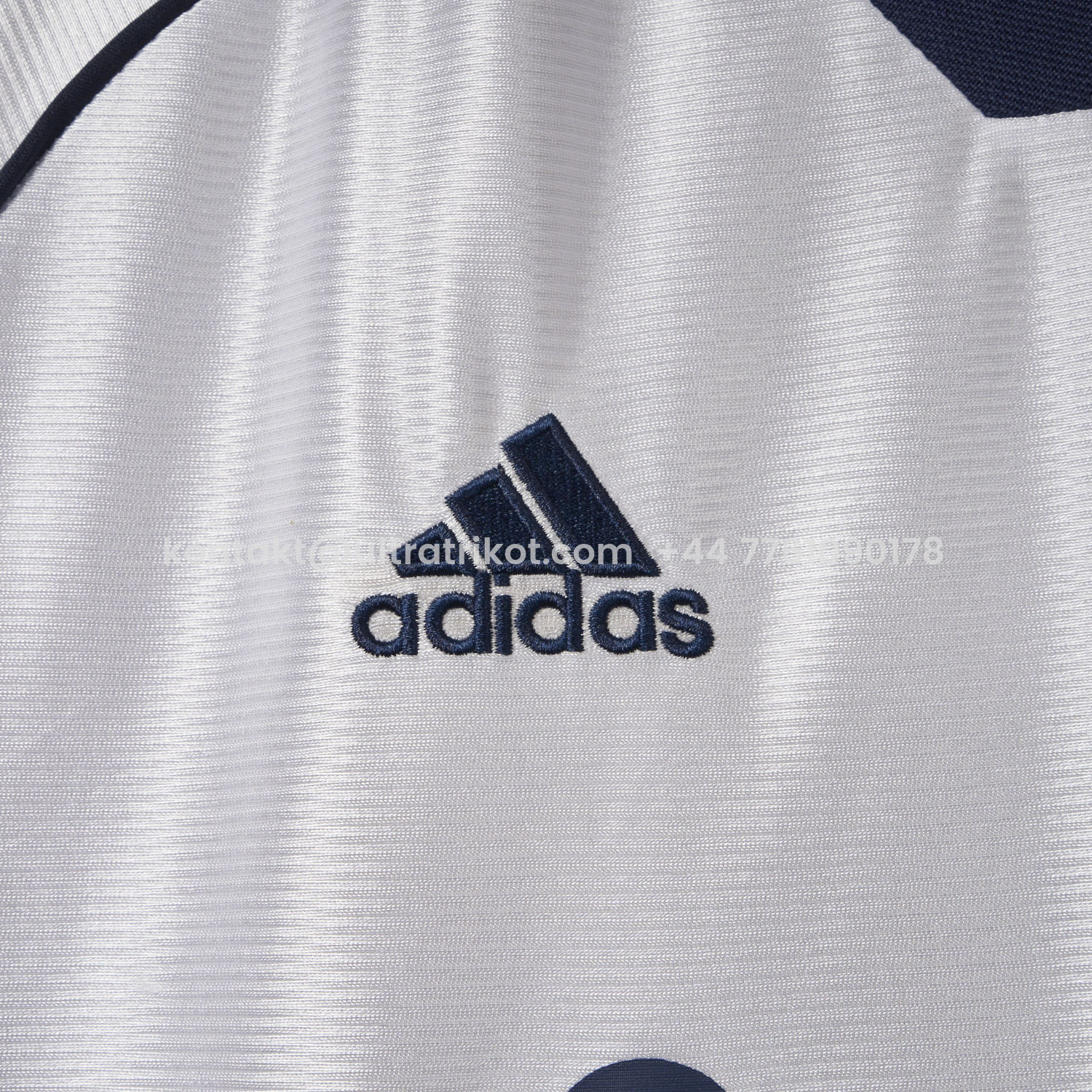 UltraTrikot-Retro Real Madrid 1998-00 Home Stadium Jersey