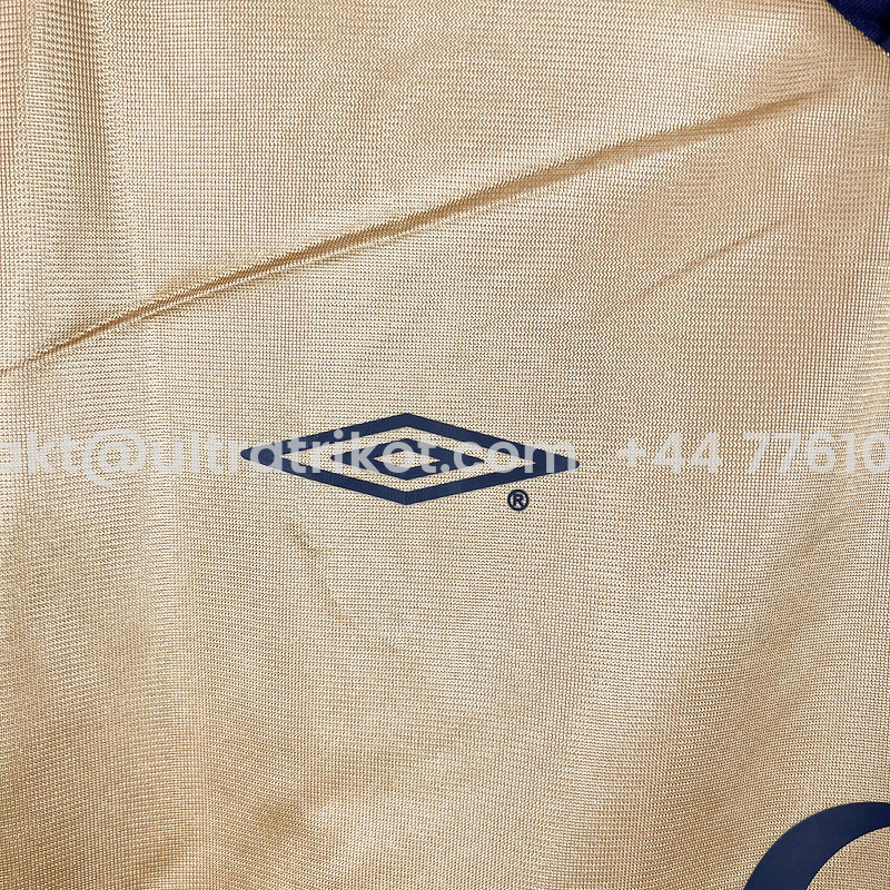 UltraTrikot-Retro Manchester United 01-02 100th Anniversary Special Edition Jersey - Gold