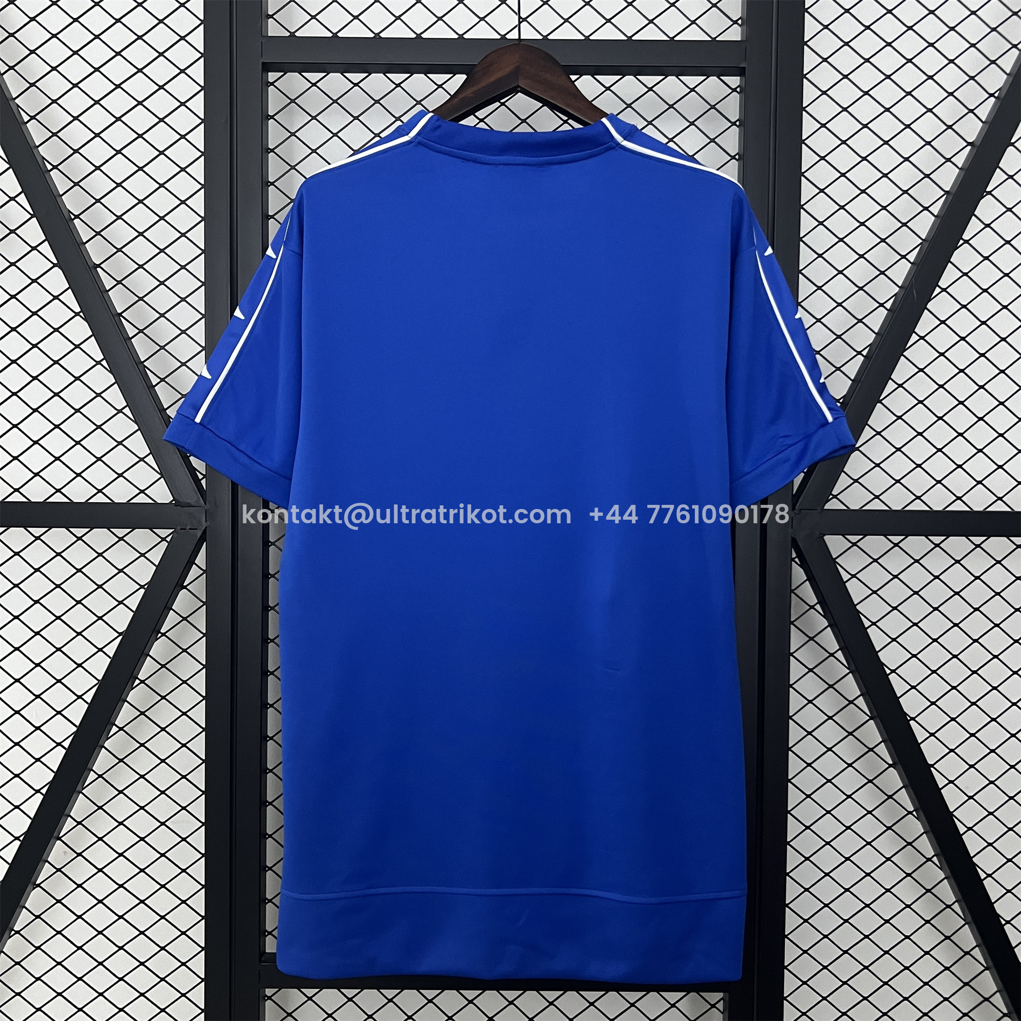 UltraTrikot-Retro Juventus 1999-00 Away Jersey