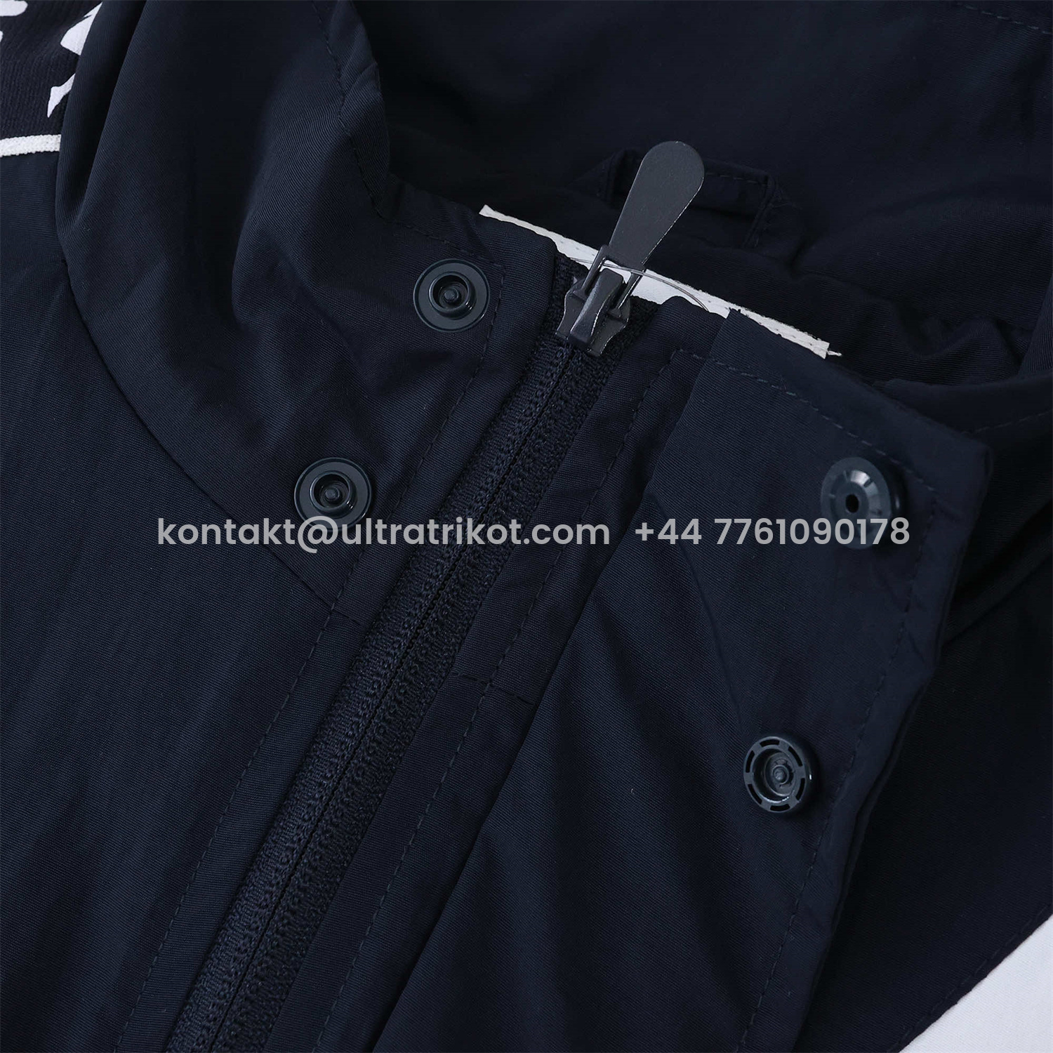 UltraTrikot-Real Madrid 25-26 Throwback Windbreaker Jacket - Black