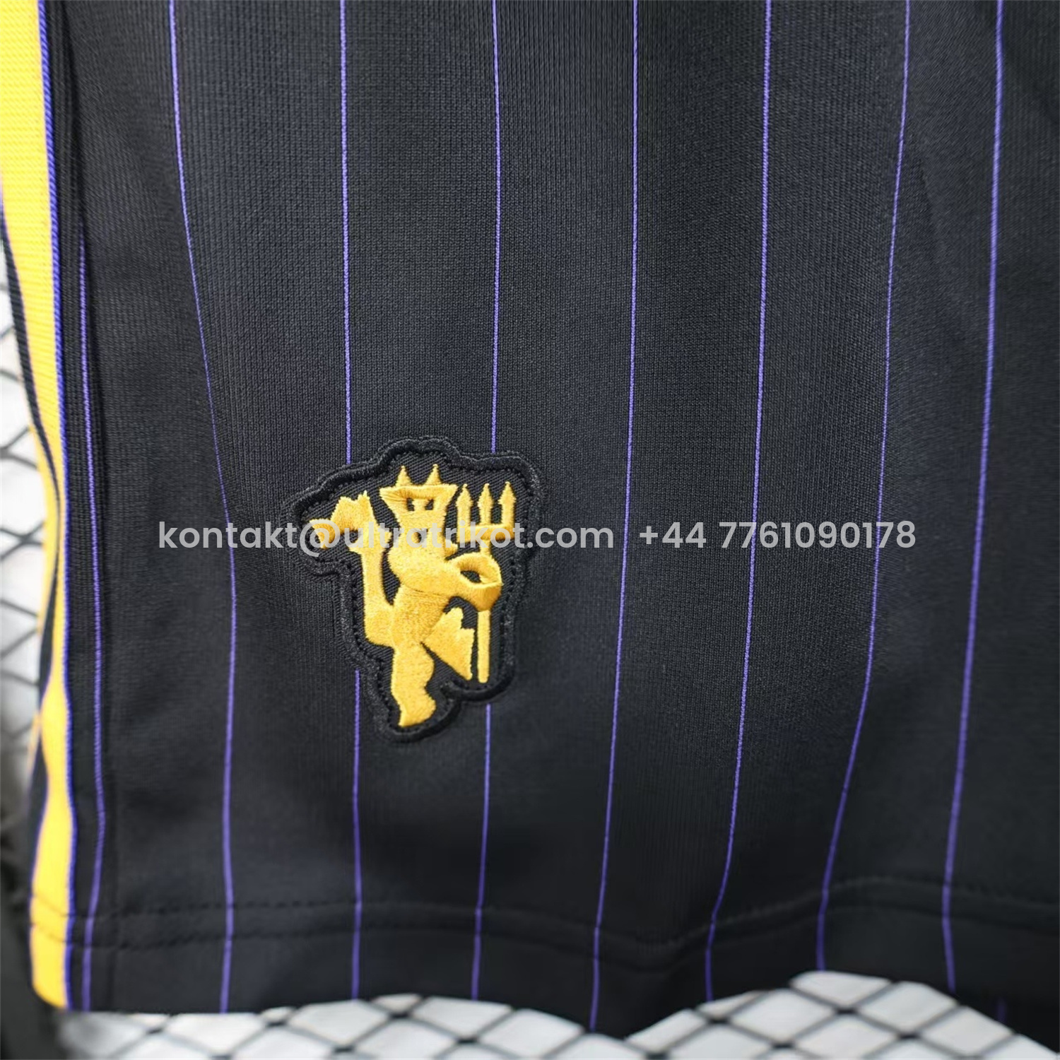 UltraTrikot-Manchester United 25-26 Trefoil Black Travel Shorts - Player Version