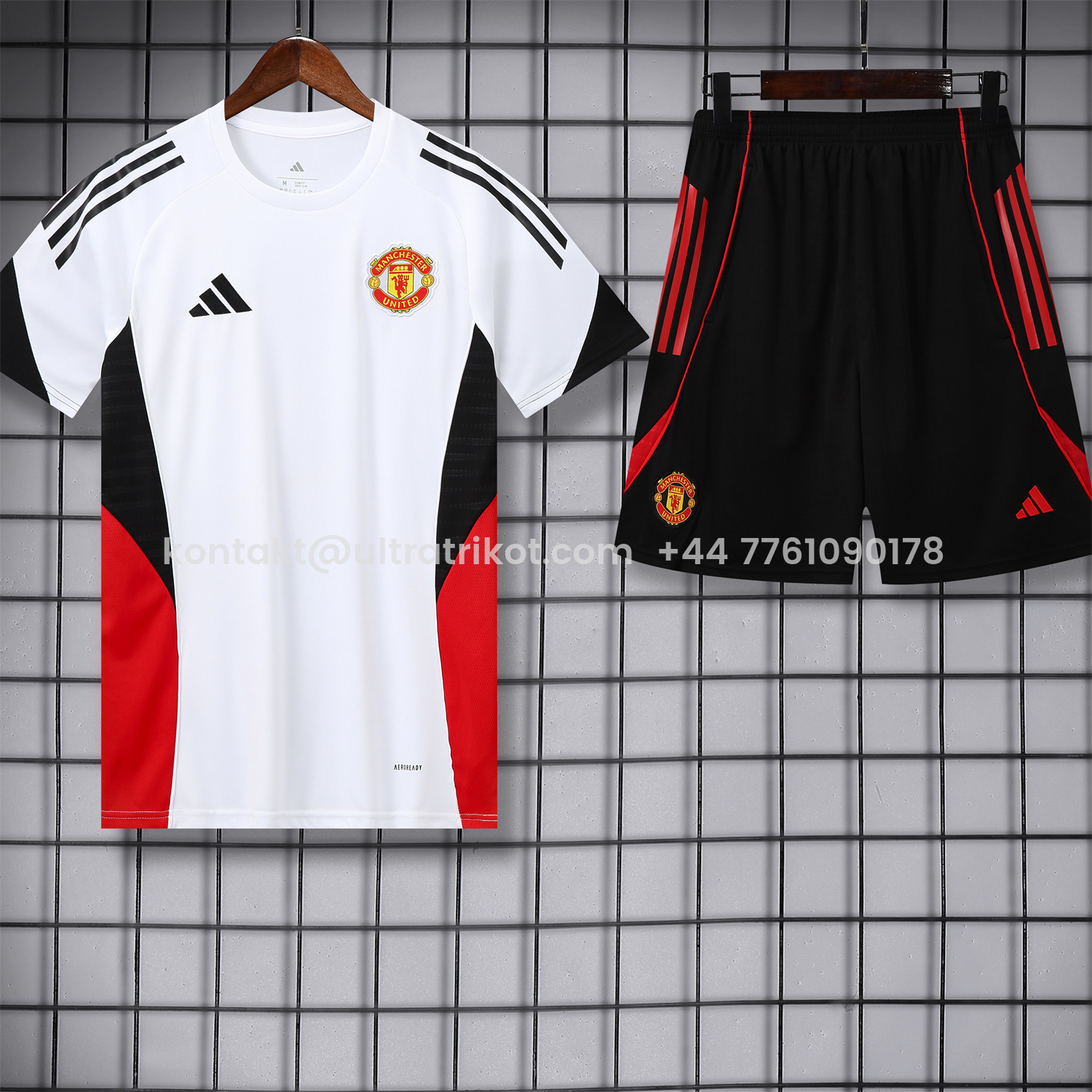 UltraTrikot-Manchester United 25-26 Short-Sleeve Training Set - Red Black Blocks White Top & Black Shorts