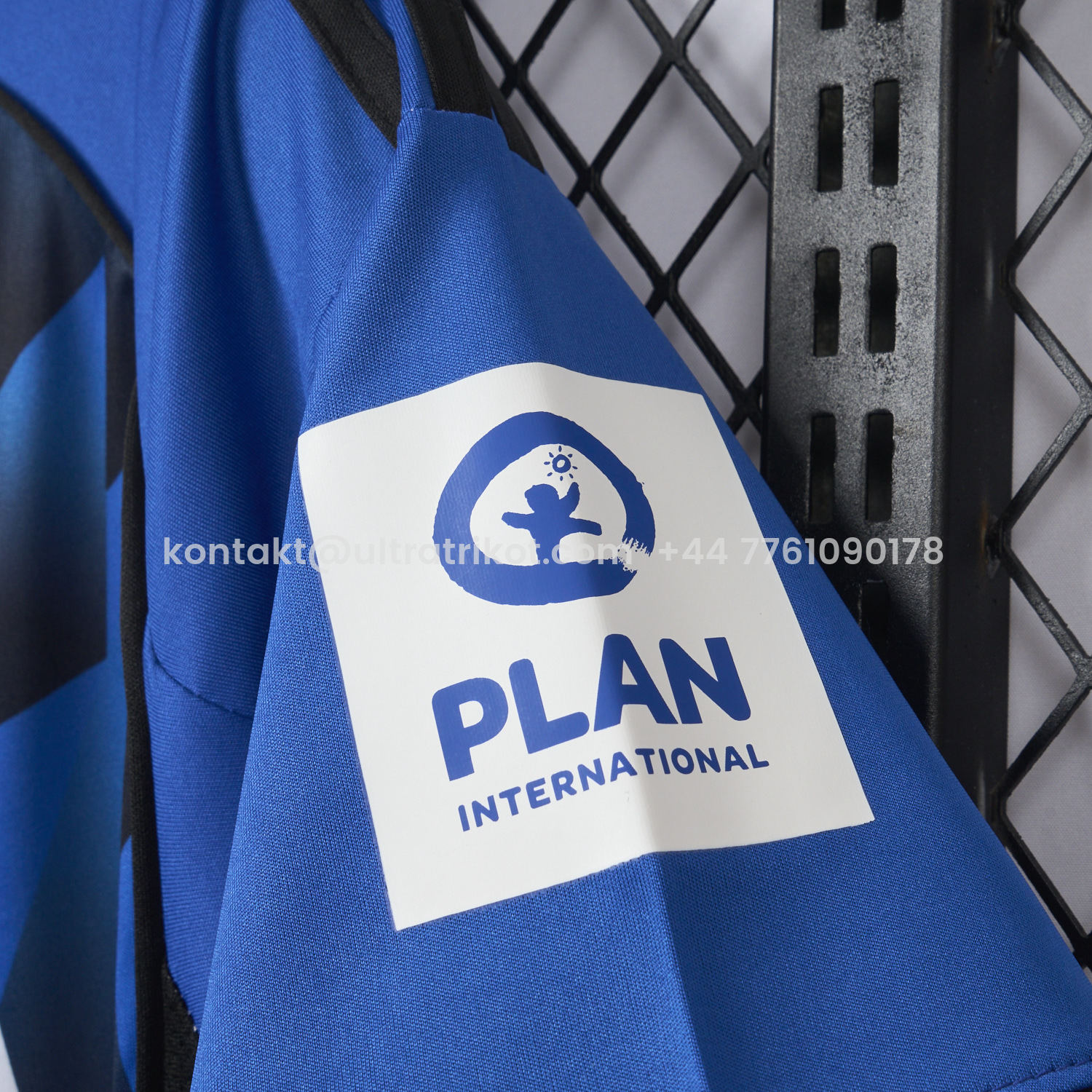 UltraTrikot-【Embroidered Team Badge】Hamburger SV 25-26 Home Jersey - Fans Version