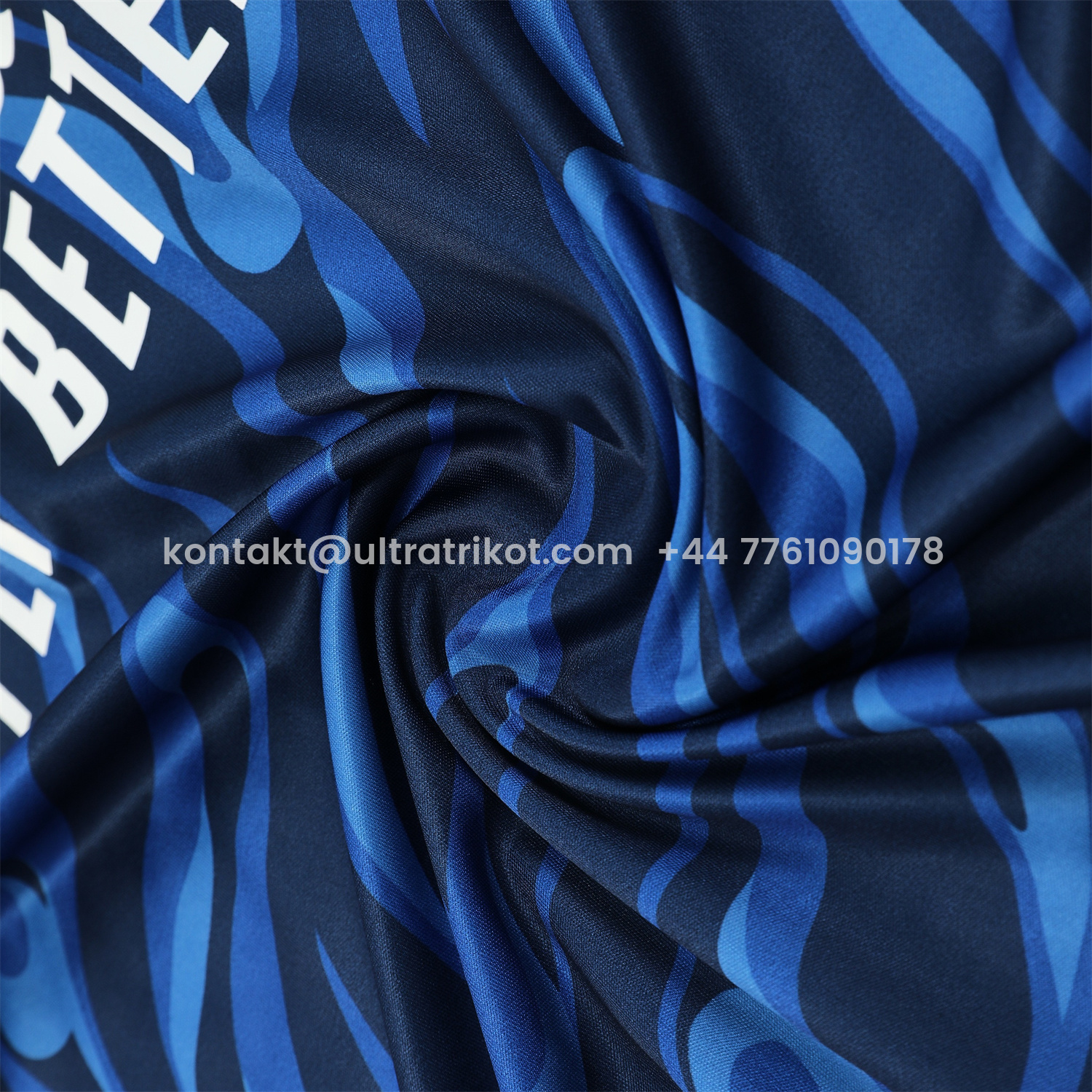 UltraTrikot-Real Madrid 25-26 Short-Sleeve Training Set - Blue Water Pattern Top & Deep Blue Shorts