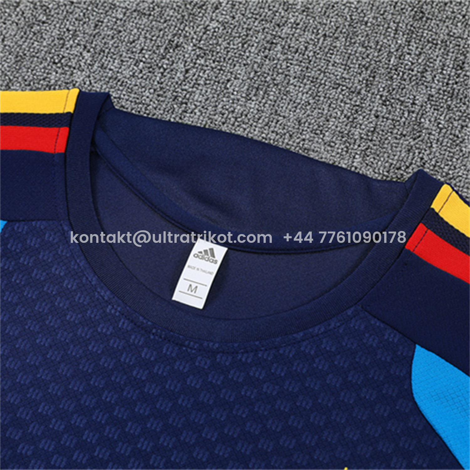 UltraTrikot-Spain 2026 Short-Sleeve Training Set - Royal Blue Top & Shorts