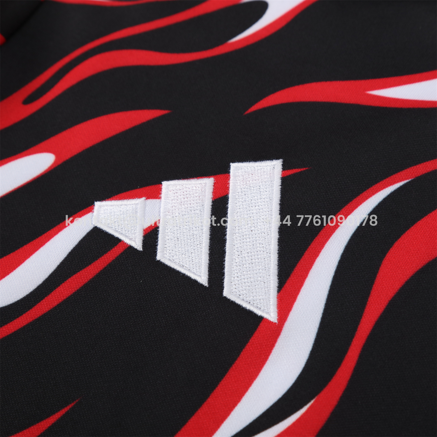 UltraTrikot-Manchester United 25-26 Traning Hoodie Set - Flowing Red Hoodie With Black Pants