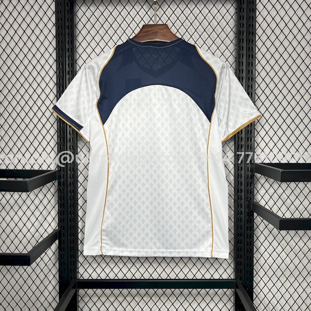 UltraTrikot-Retro Portugal 2004 Away Jersey